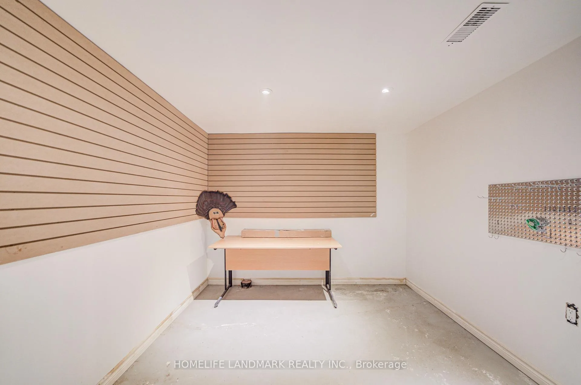 Photo 38 of 9 Shasta Drive, Vaughan, Uplands — HOMEH