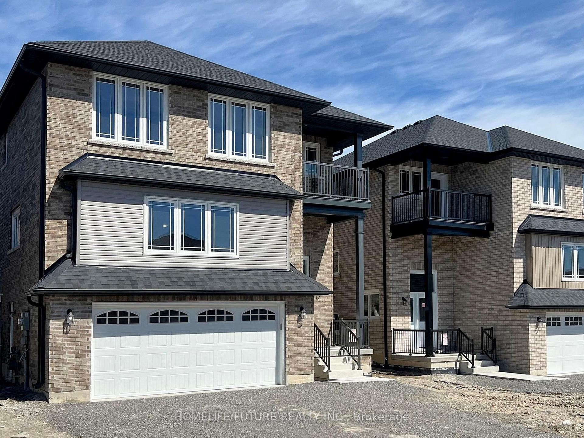 Photo 2 of 117 York Drive, Peterborough, Monaghan Ward 2 — HOMEH