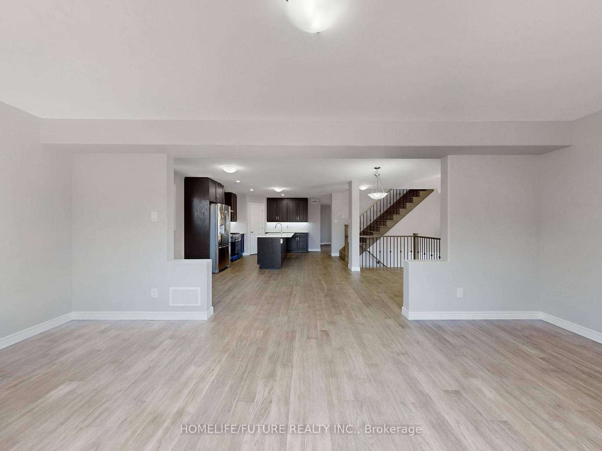 Photo 6 of 117 York Drive, Peterborough, Monaghan Ward 2 — HOMEH