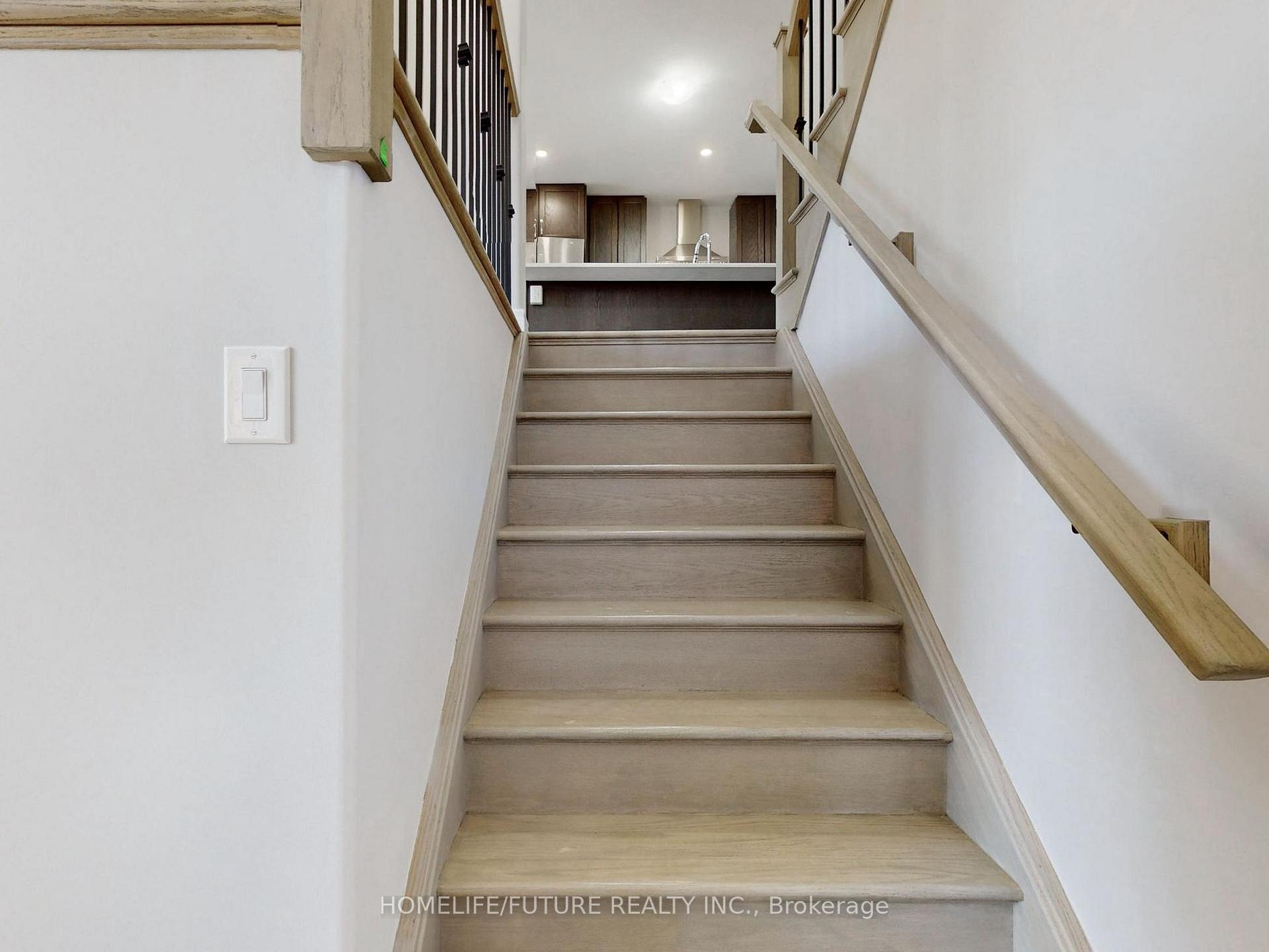 Photo 20 of 117 York Drive, Peterborough, Monaghan Ward 2 — HOMEH