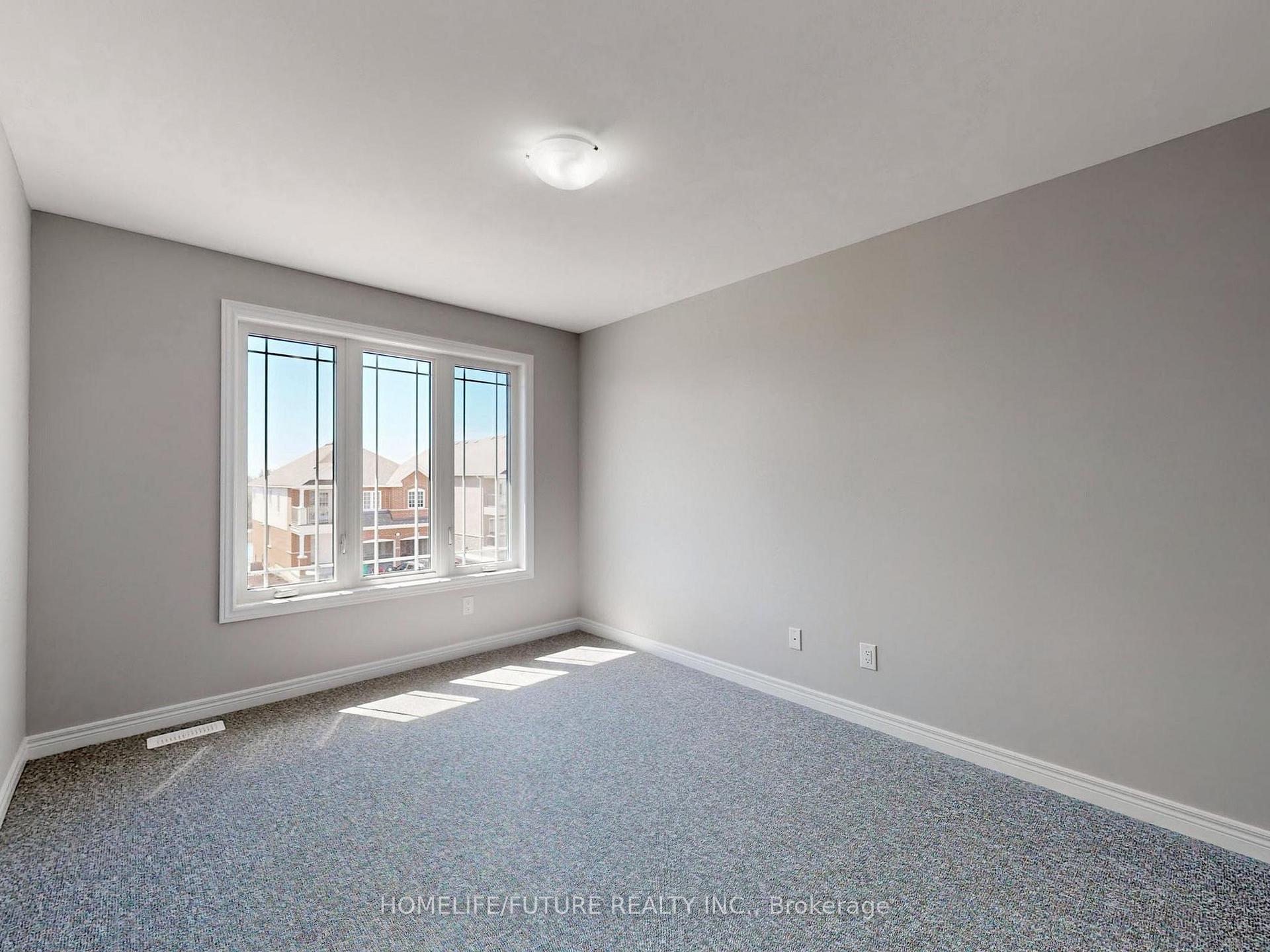 Photo 34 of 117 York Drive, Peterborough, Monaghan Ward 2 — HOMEH