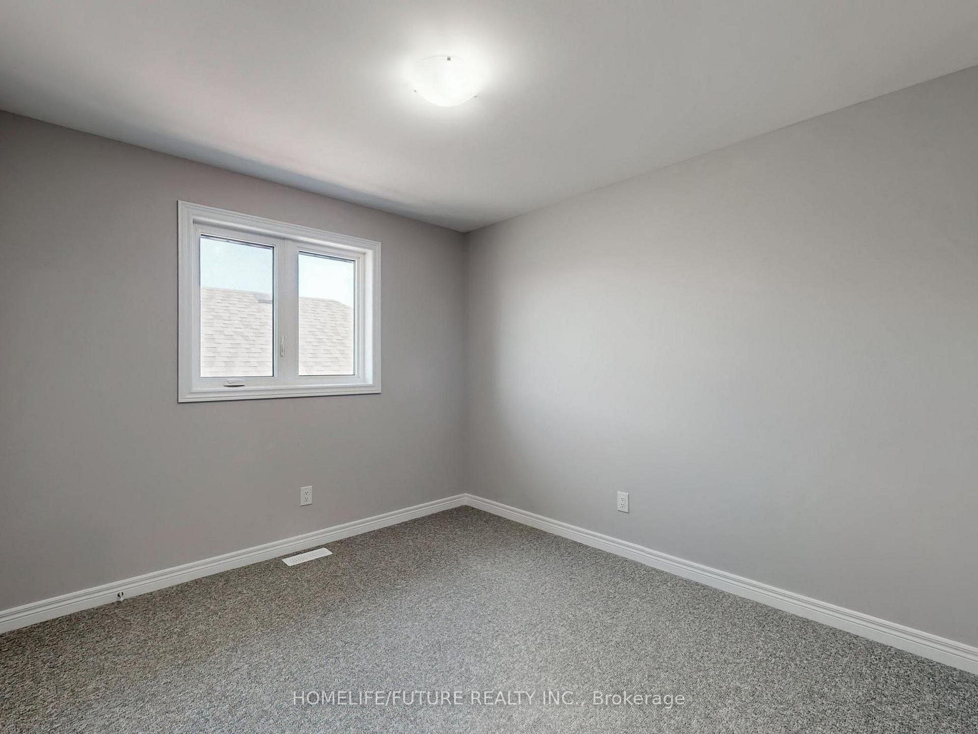 Photo 37 of 117 York Drive, Peterborough, Monaghan Ward 2 — HOMEH