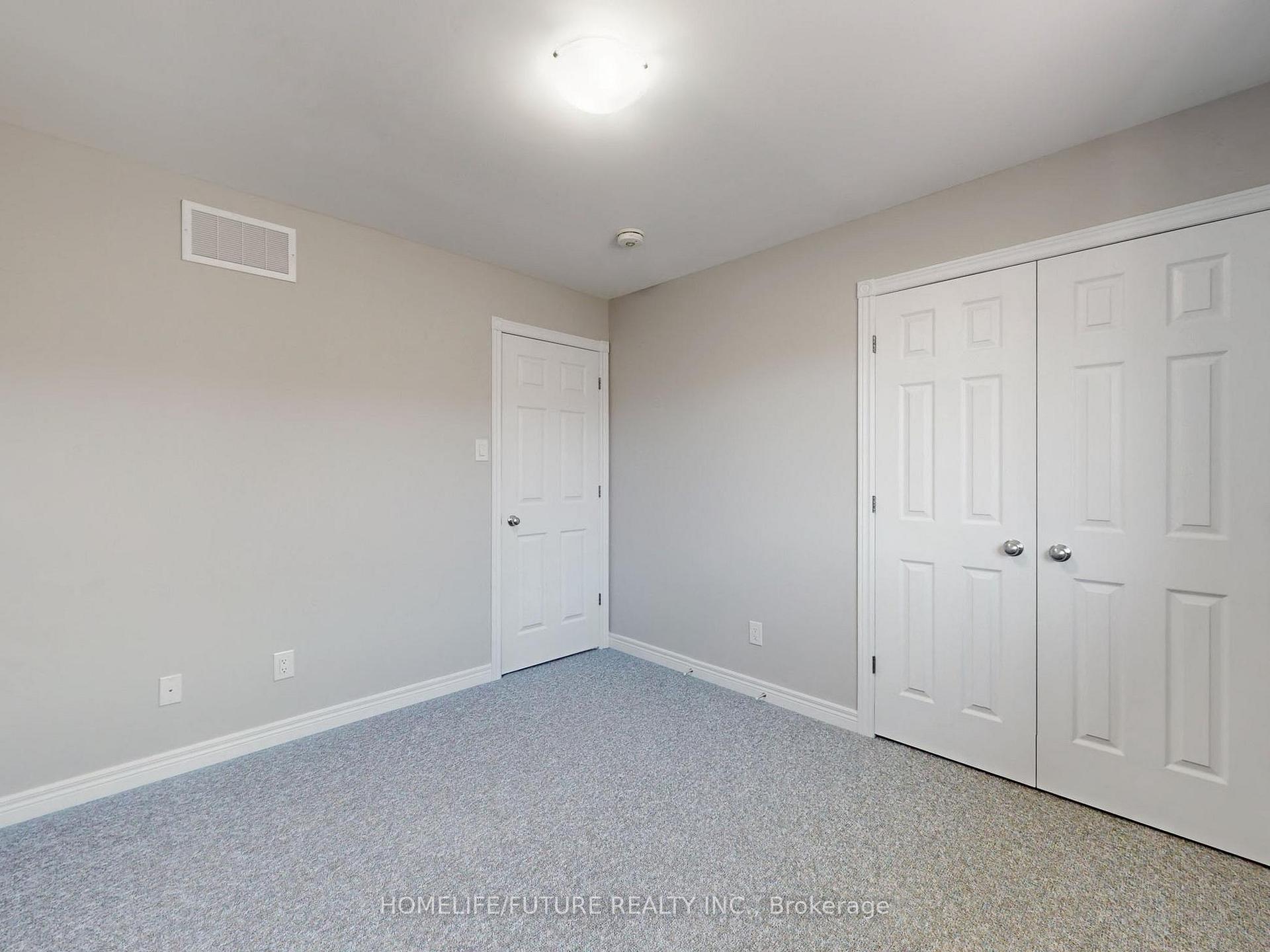 Photo 40 of 117 York Drive, Peterborough, Monaghan Ward 2 — HOMEH