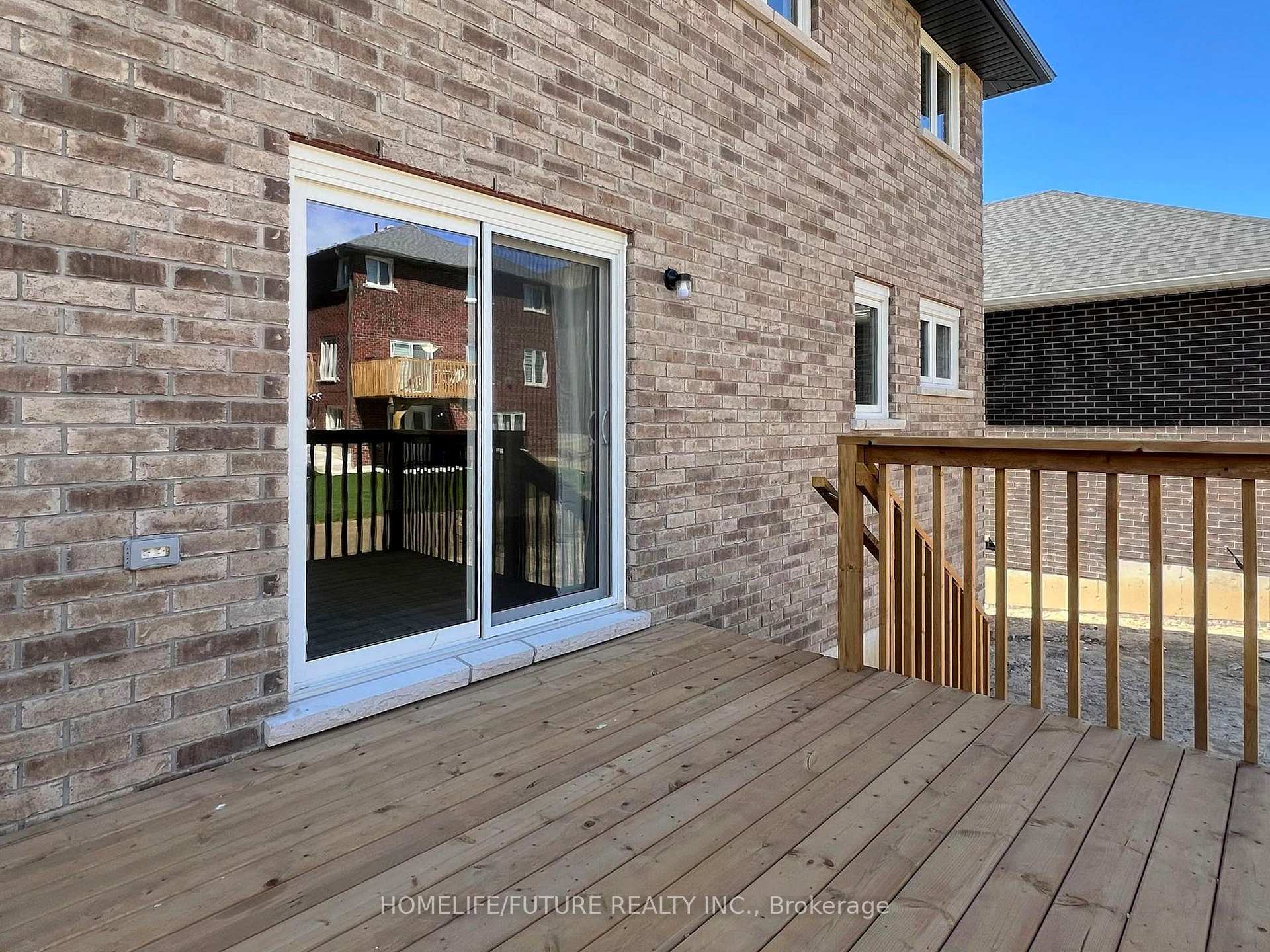 Photo 49 of 117 York Drive, Peterborough, Monaghan Ward 2 — HOMEH