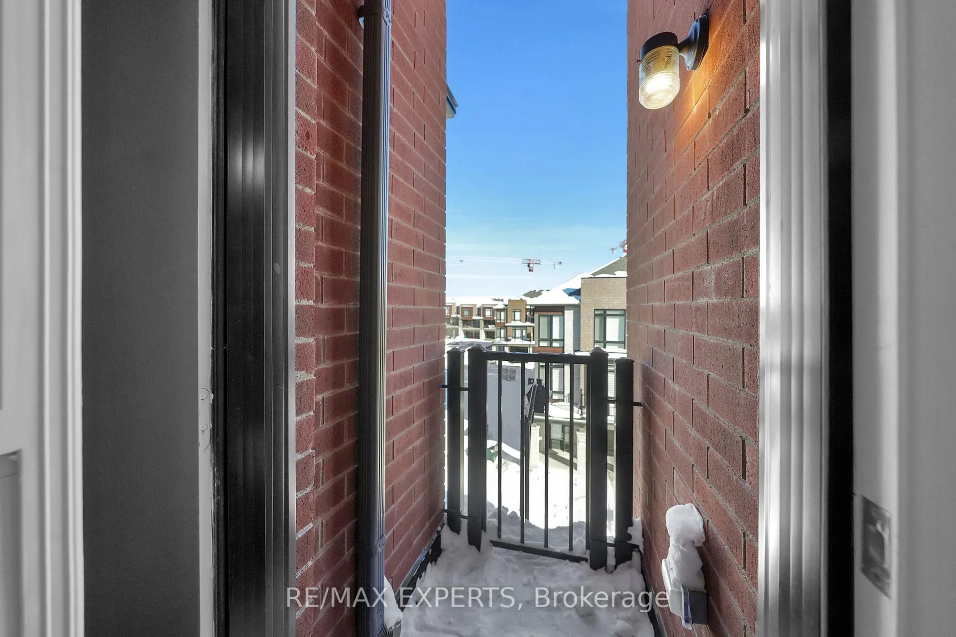 Photo 29 of 16 Griffith Street, Aurora, Bayview Northeast — HOMEH