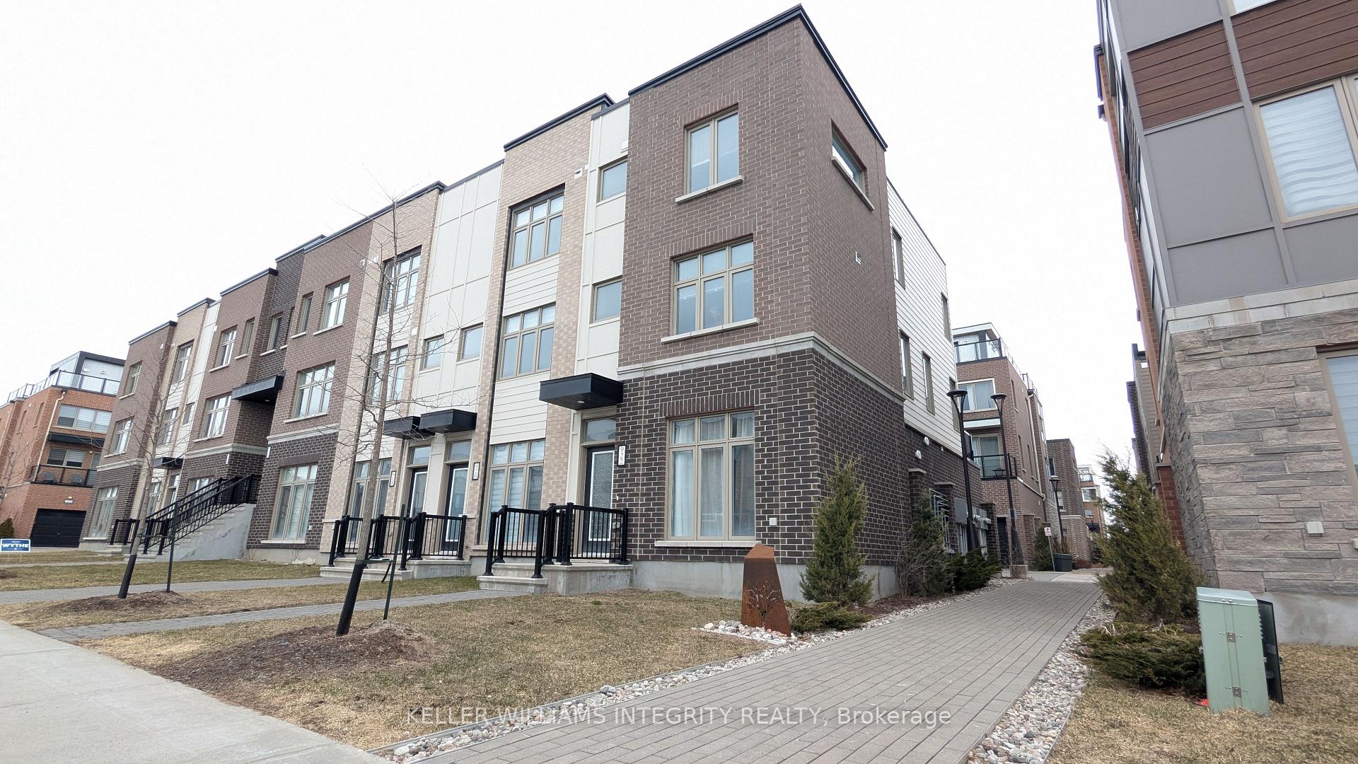 Photo 1 of 922 Moses Tennisco Street, Ottawa, CFB Rockcliffe and Area — HOMEH