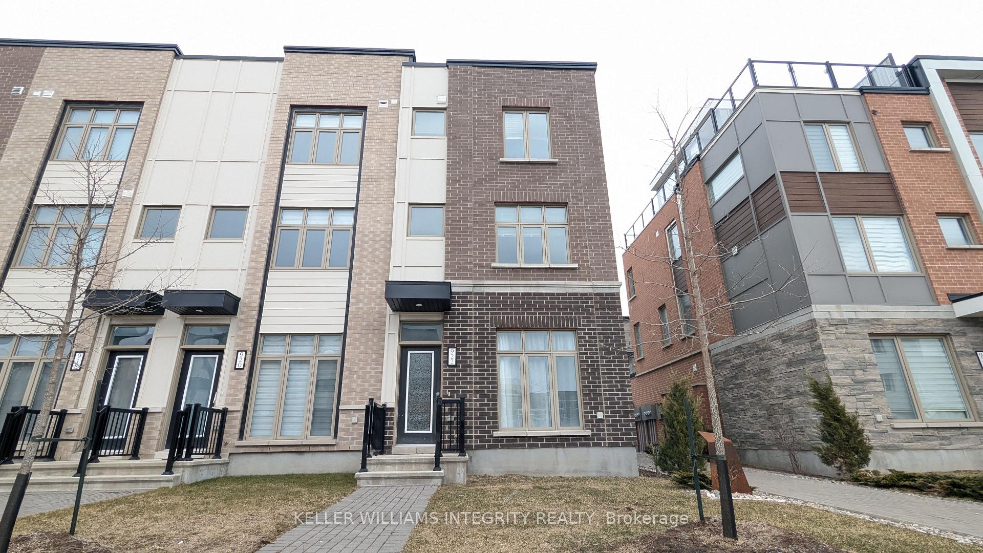 Photo 2 of 922 Moses Tennisco Street, Ottawa, CFB Rockcliffe and Area — HOMEH