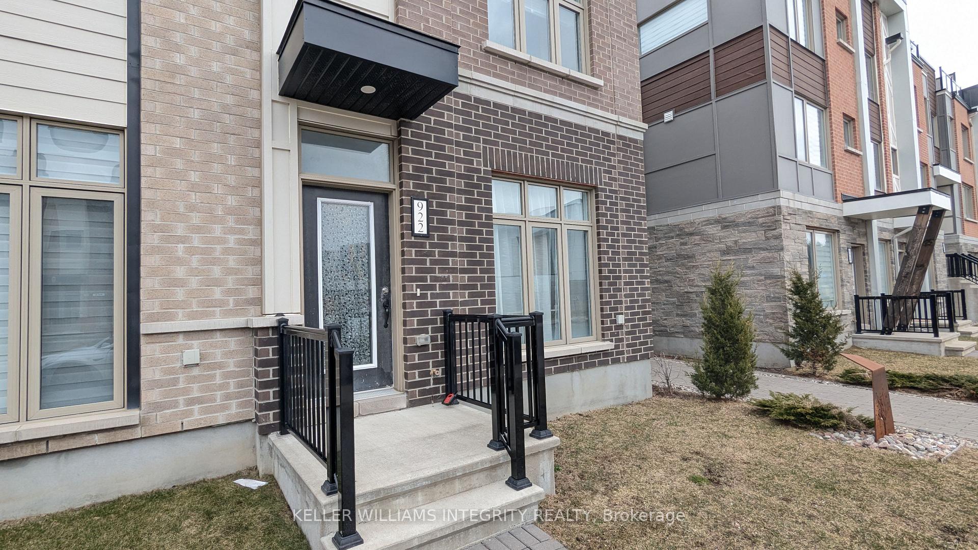 Photo 3 of 922 Moses Tennisco Street, Ottawa, CFB Rockcliffe and Area — HOMEH