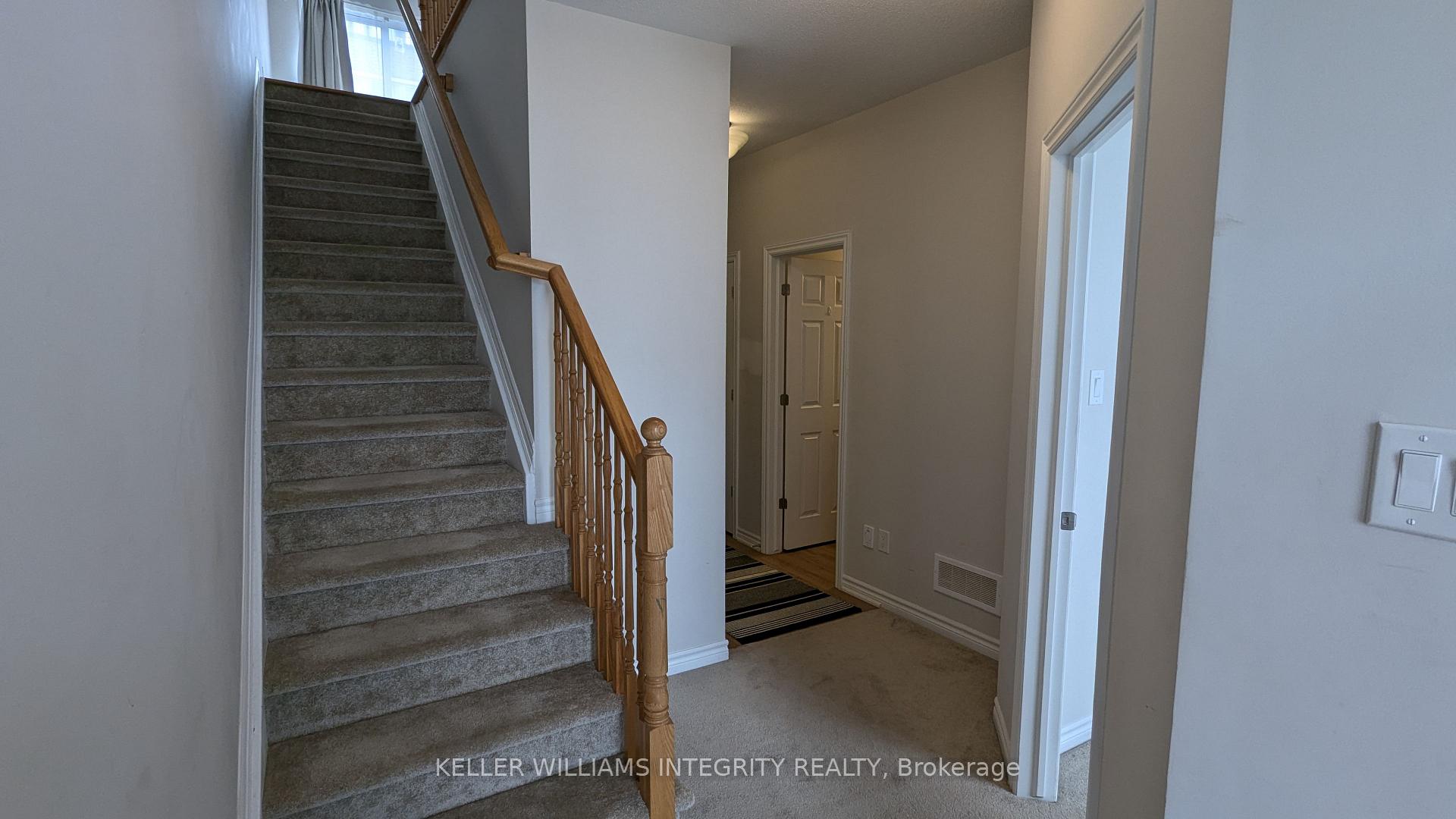 Photo 4 of 922 Moses Tennisco Street, Ottawa, CFB Rockcliffe and Area — HOMEH