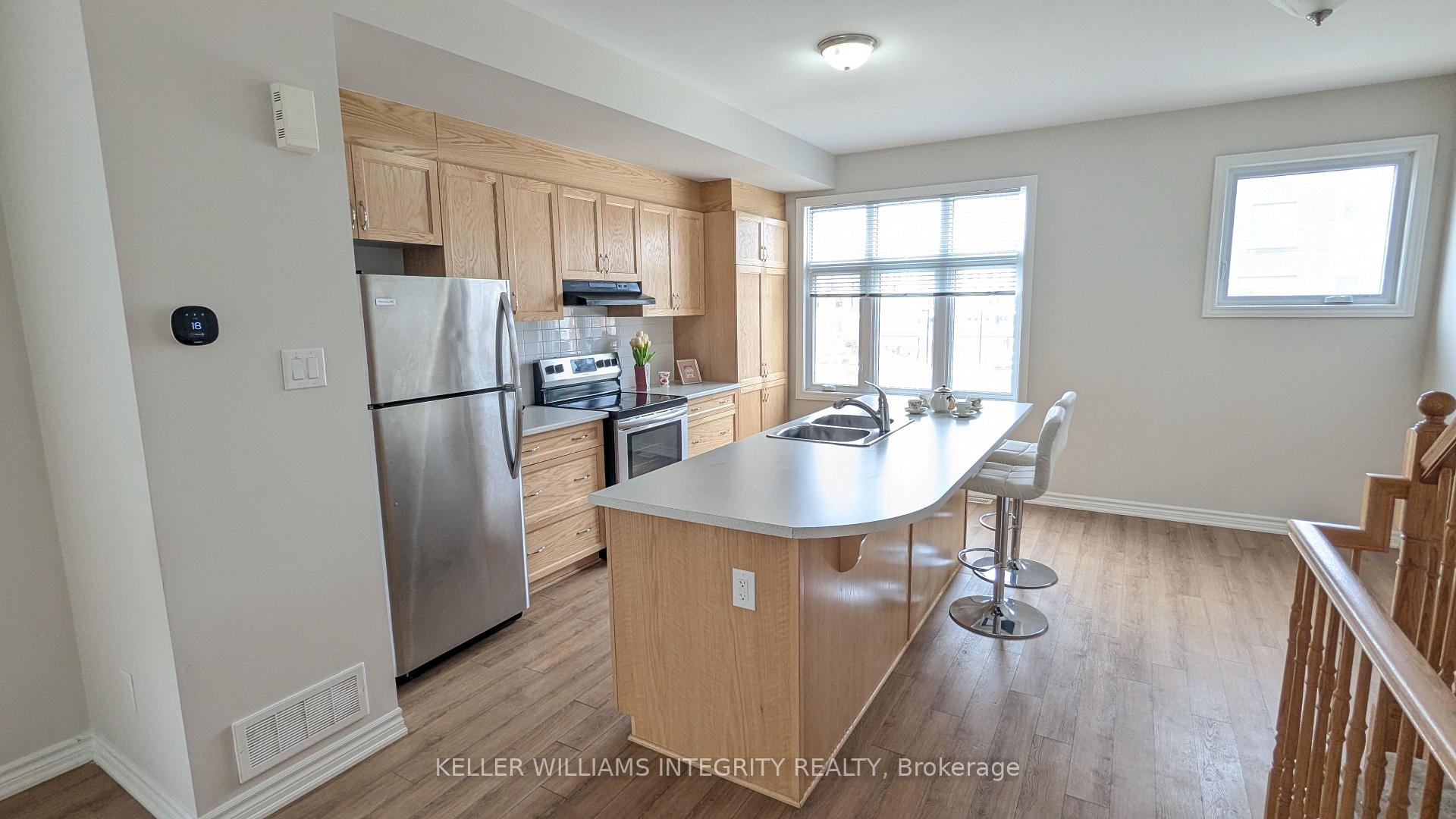 Photo 12 of 922 Moses Tennisco Street, Ottawa, CFB Rockcliffe and Area — HOMEH