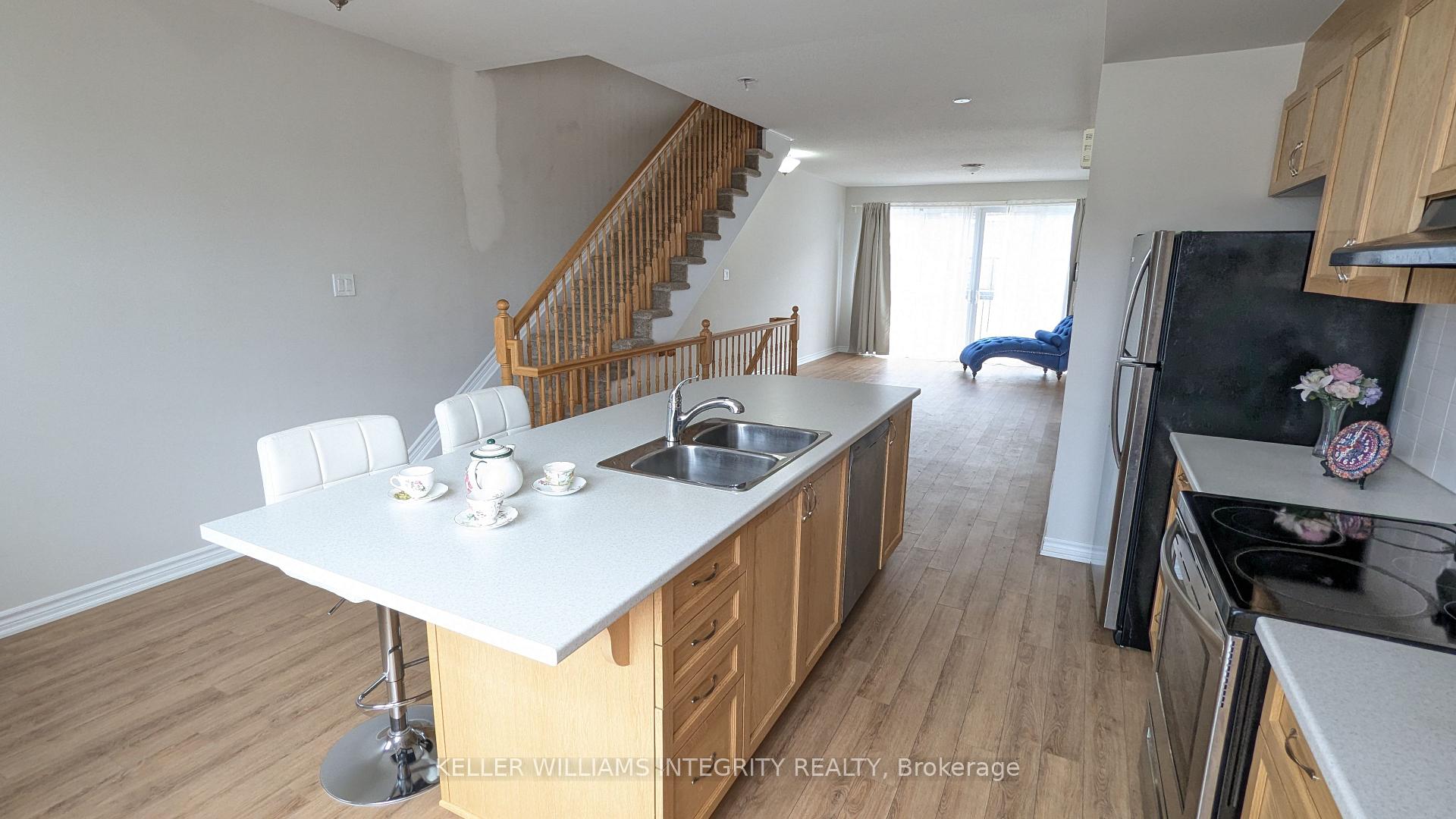 Photo 16 of 922 Moses Tennisco Street, Ottawa, CFB Rockcliffe and Area — HOMEH