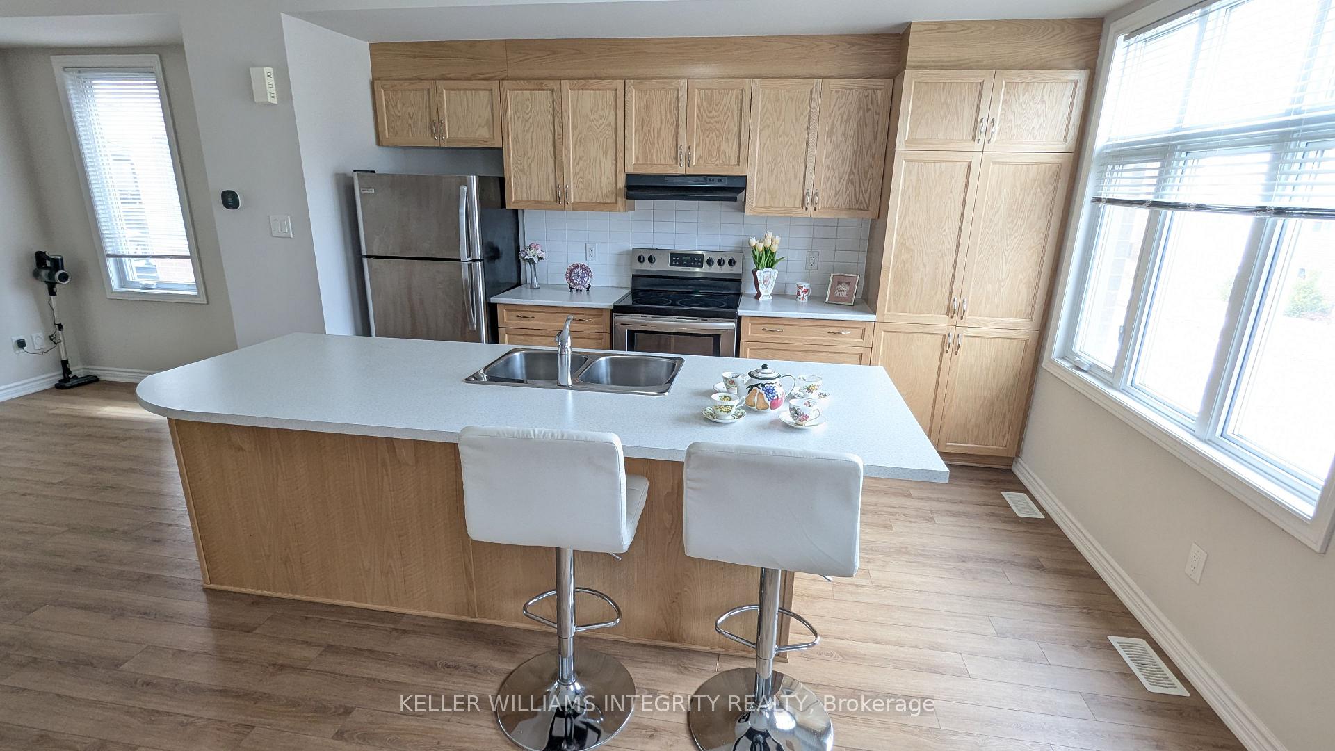 Photo 17 of 922 Moses Tennisco Street, Ottawa, CFB Rockcliffe and Area — HOMEH