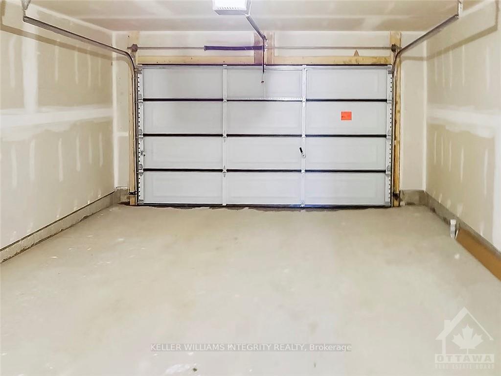 Photo 38 of 922 Moses Tennisco Street, Ottawa, CFB Rockcliffe and Area — HOMEH
