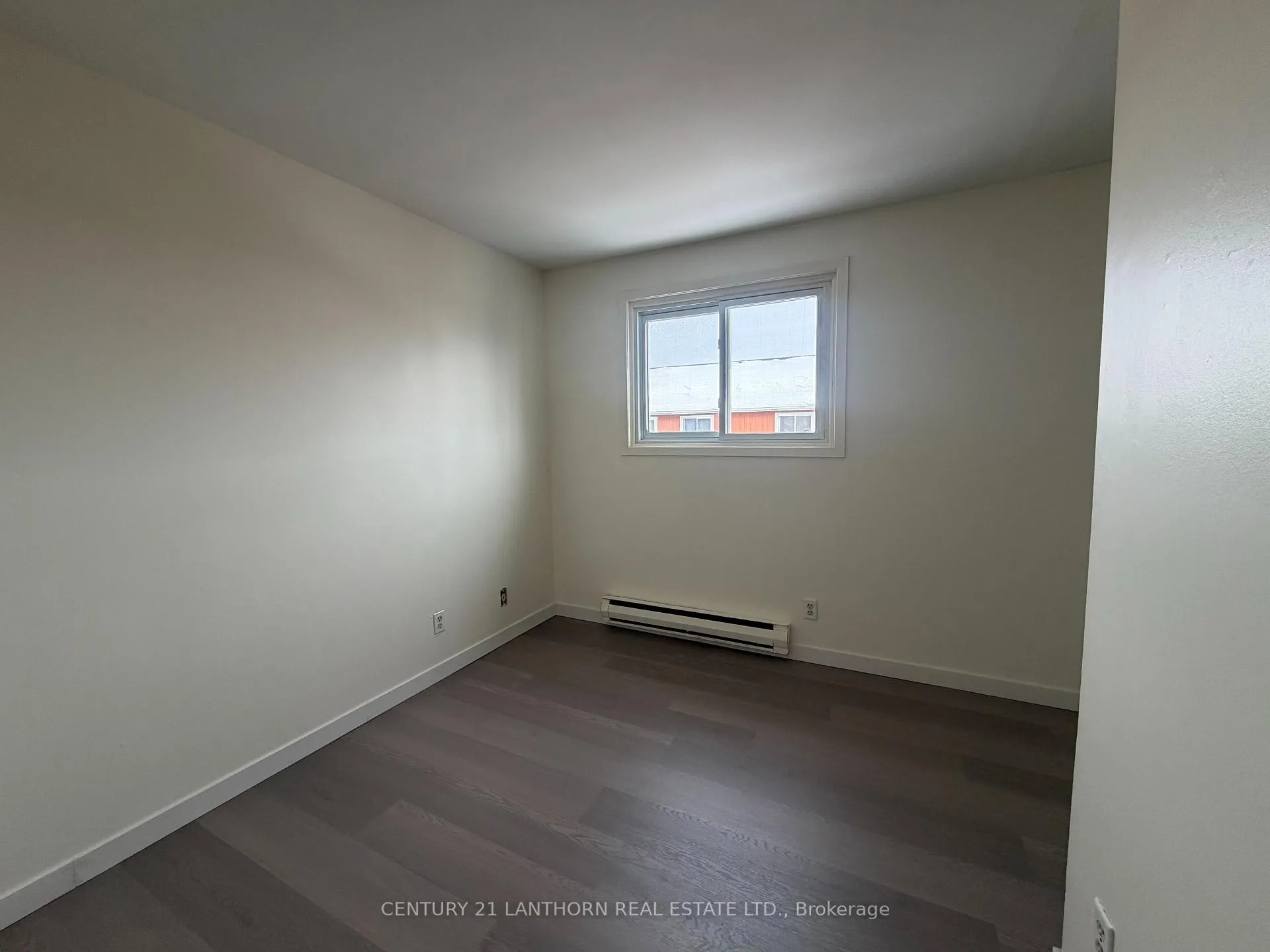 Photo 10 of 19 Tracey Park Drive, Belleville, Belleville Ward — HOMEH