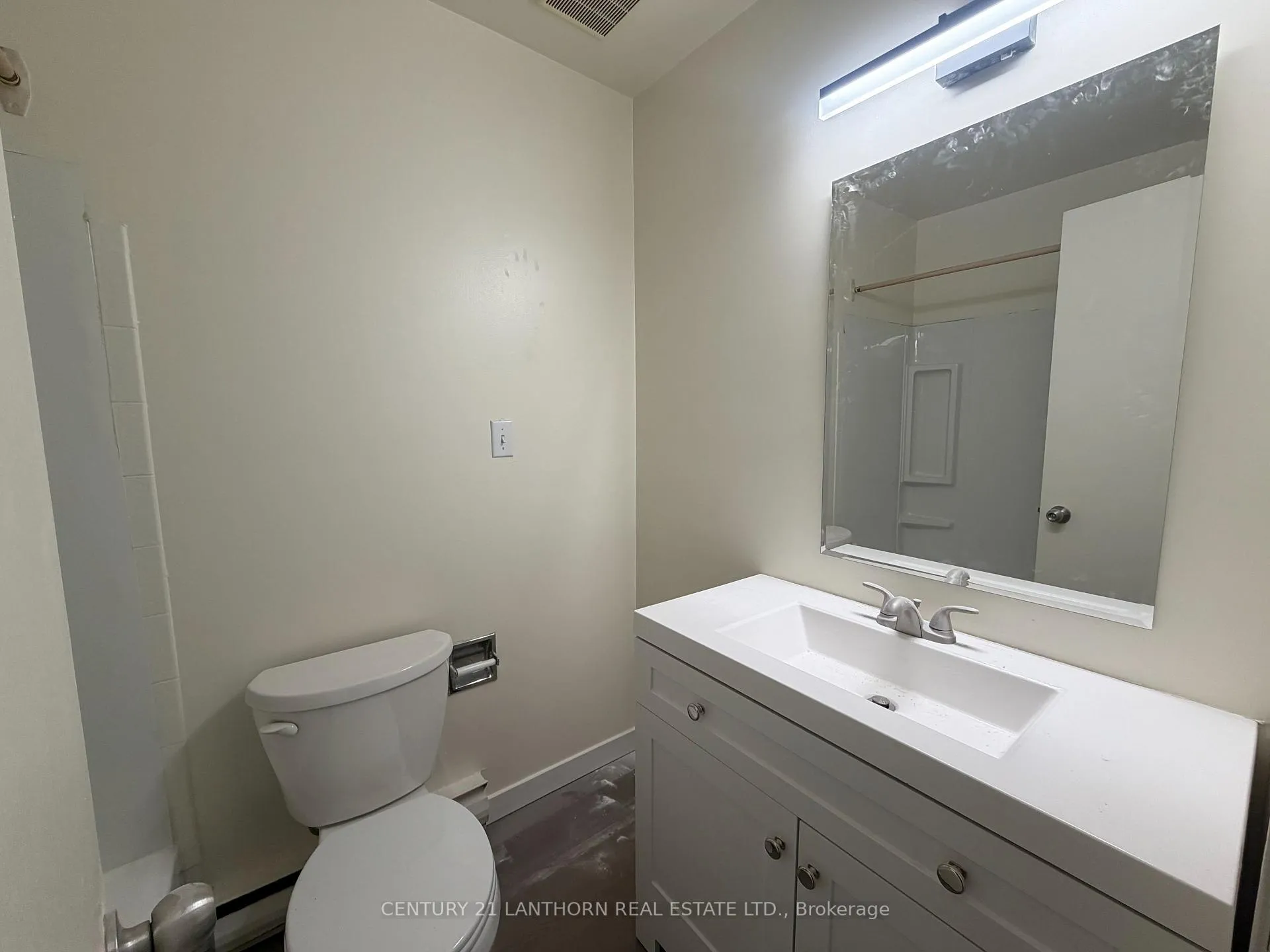 Photo 12 of 19 Tracey Park Drive, Belleville, Belleville Ward — HOMEH