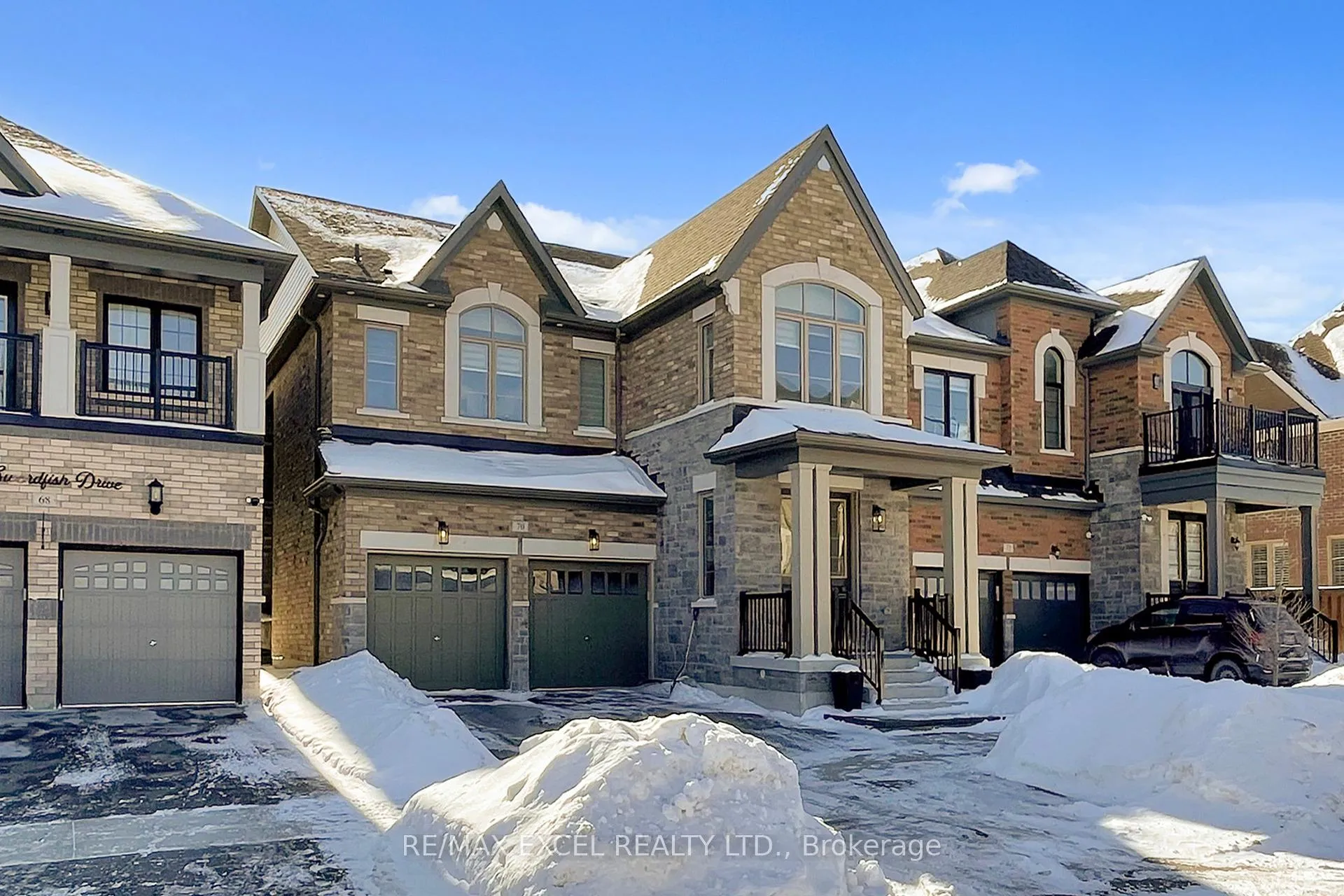 Photo 2 of 70 Swordfish Drive, Whitby, Lynde Creek — HOMEH