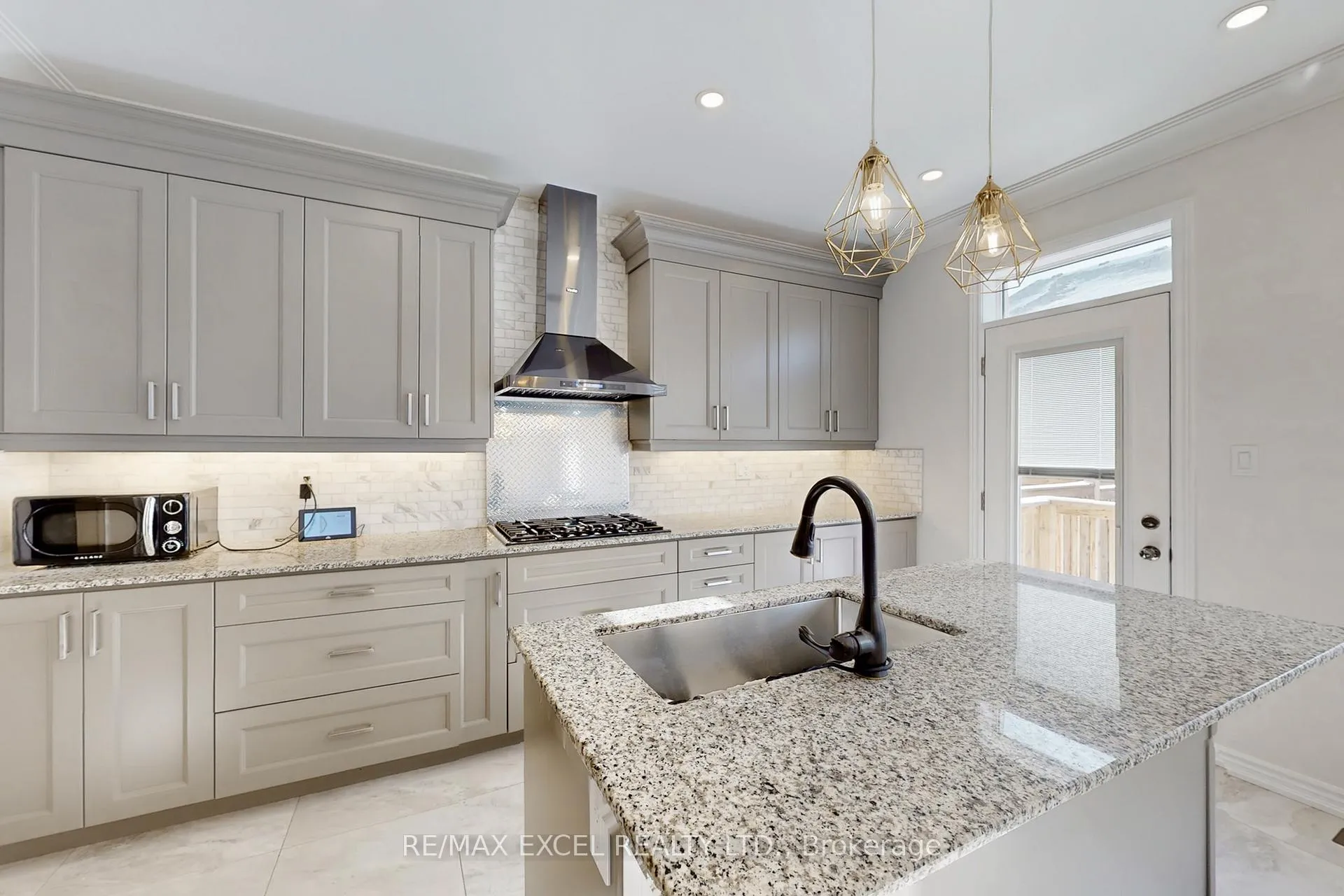 Photo 16 of 70 Swordfish Drive, Whitby, Lynde Creek — HOMEH