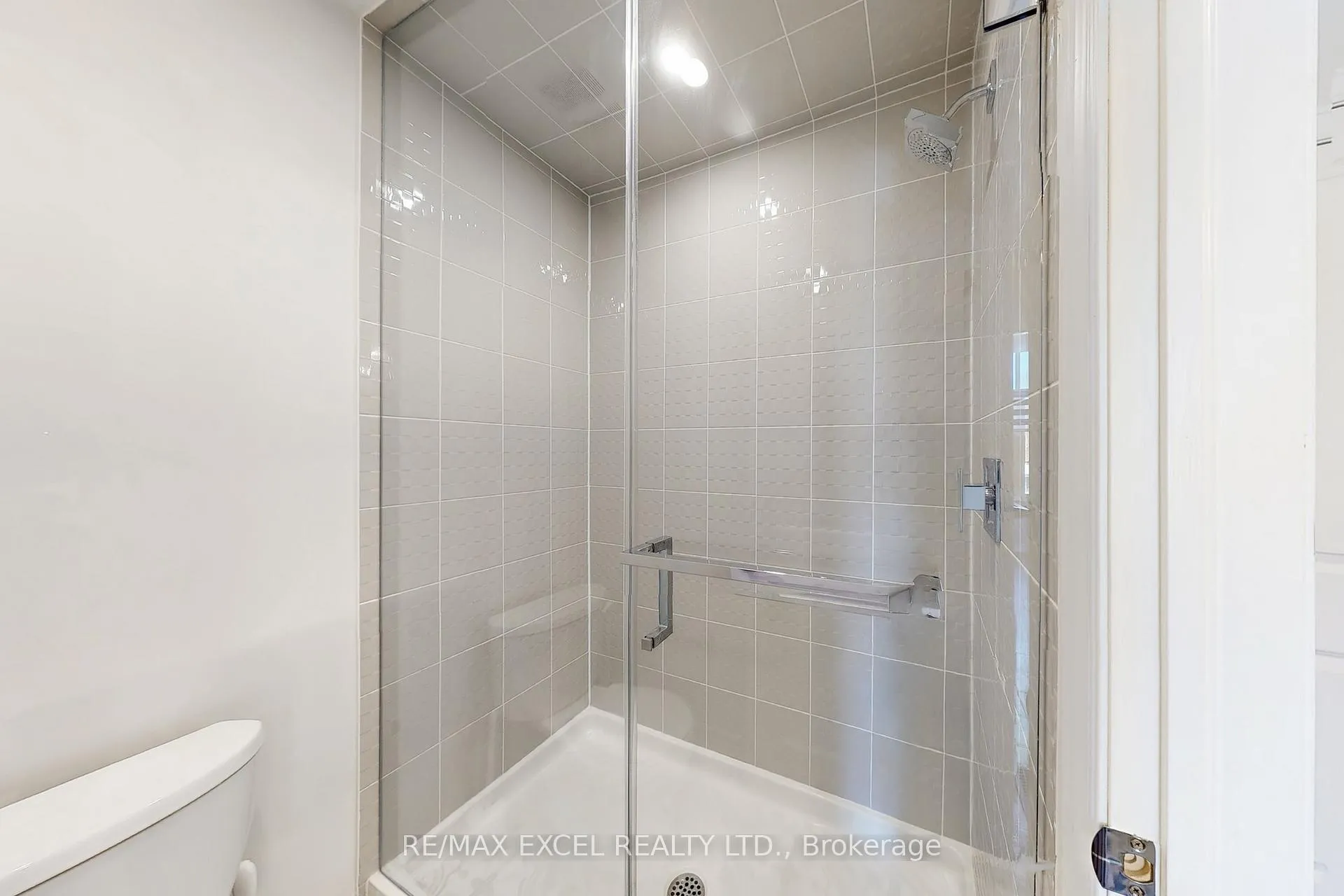 Photo 39 of 70 Swordfish Drive, Whitby, Lynde Creek — HOMEH