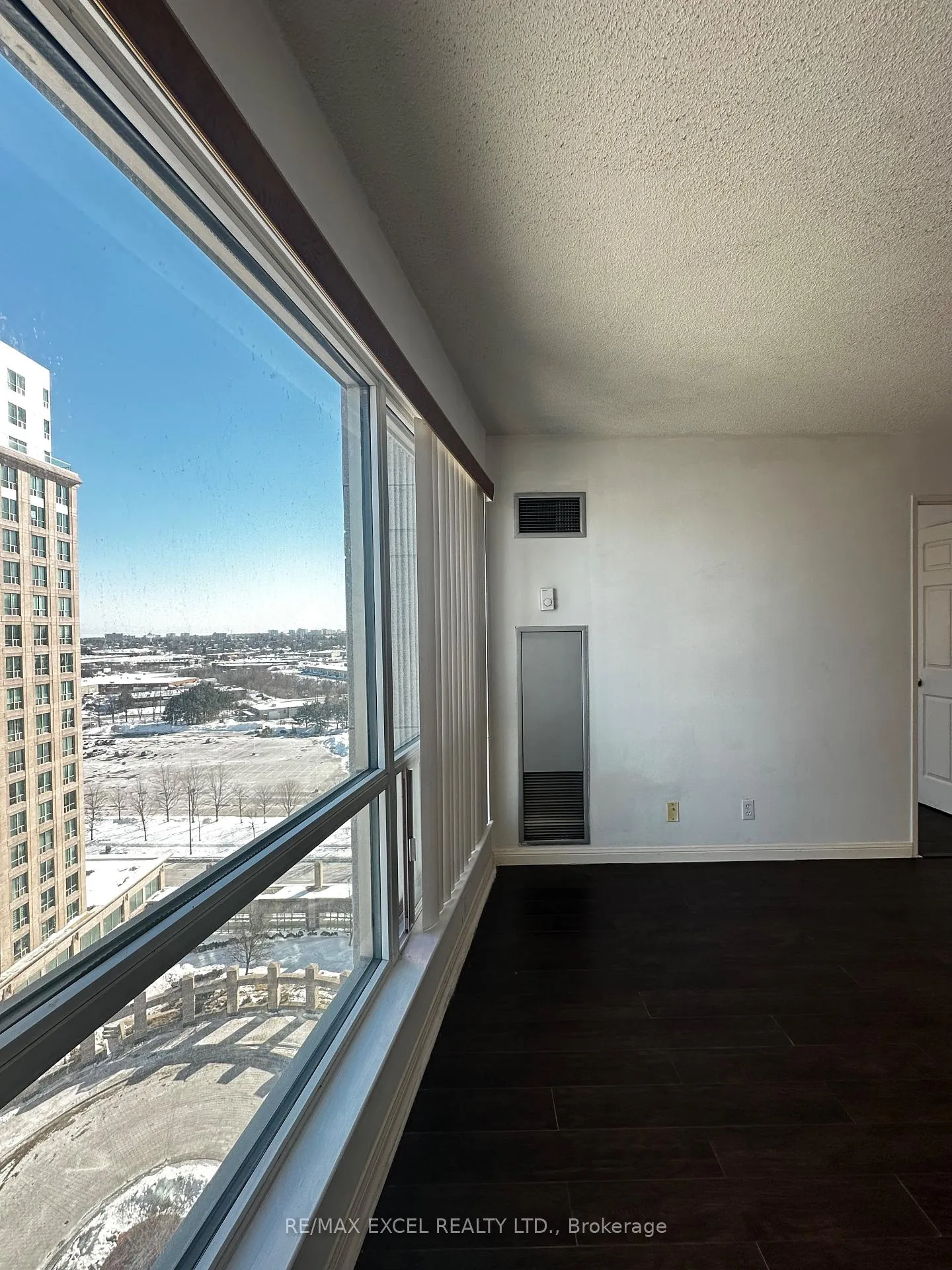 Photo 4 of Unit 1605, 18 Lee Centre Drive, Scarborough, Woburn — HOMEH