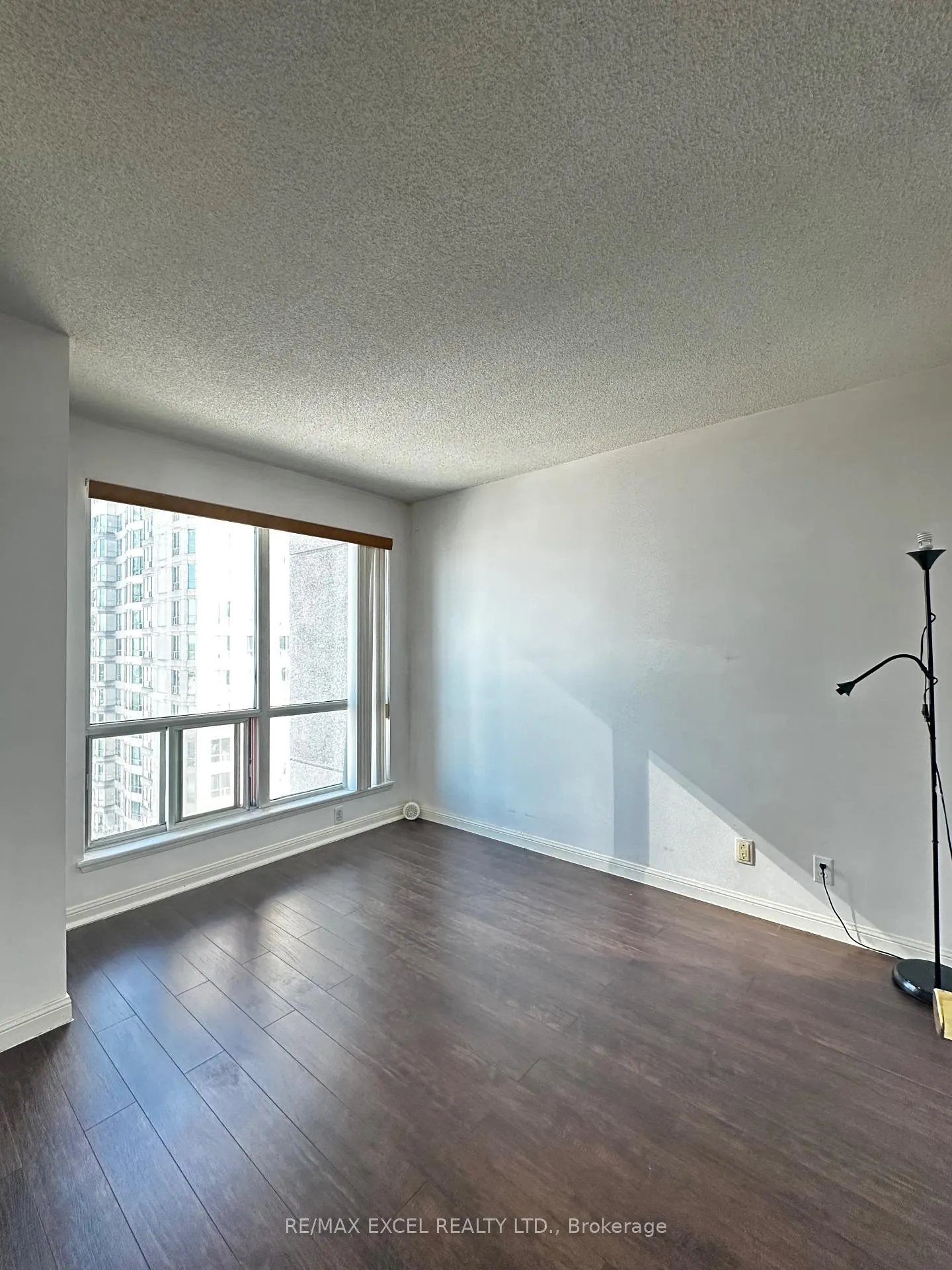 Photo 8 of Unit 1605, 18 Lee Centre Drive, Scarborough, Woburn — HOMEH