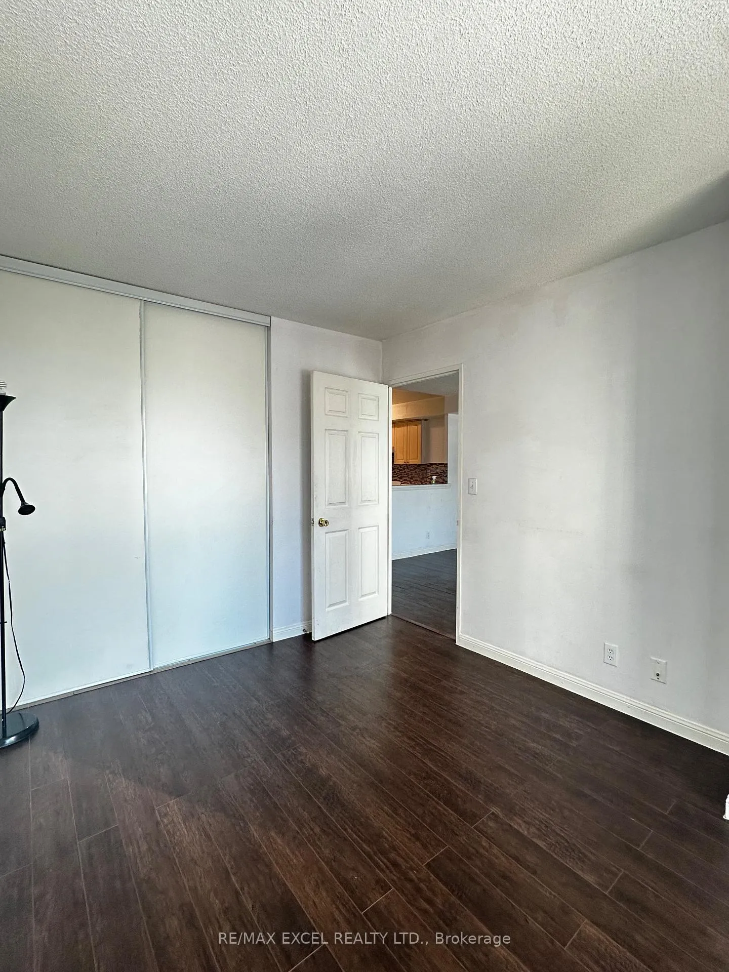 Photo 9 of Unit 1605, 18 Lee Centre Drive, Scarborough, Woburn — HOMEH