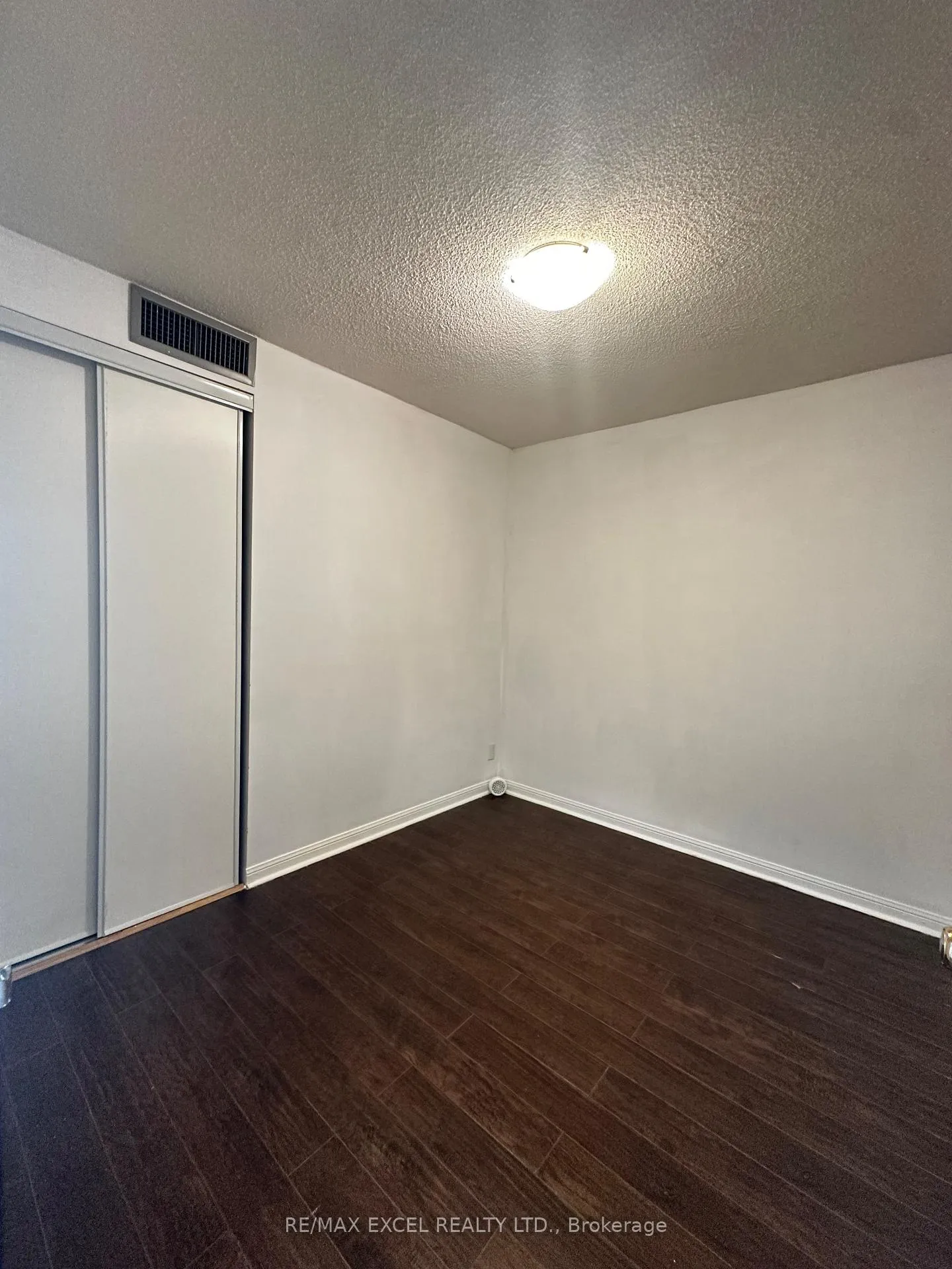 Photo 10 of Unit 1605, 18 Lee Centre Drive, Scarborough, Woburn — HOMEH