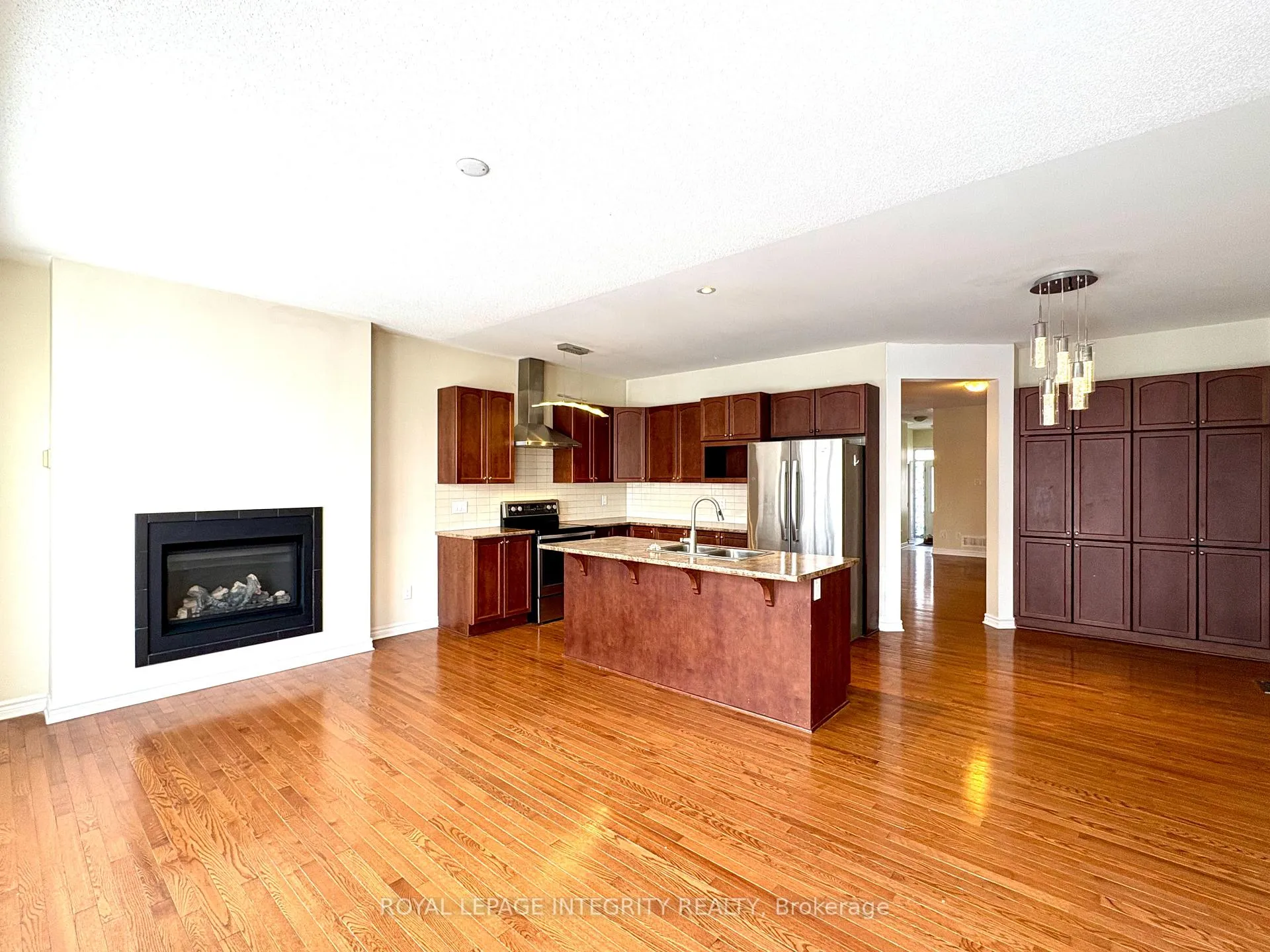 Photo 4 of 154 Highbury Park Drive, Ottawa, Barrhaven - Longfields — HOMEH