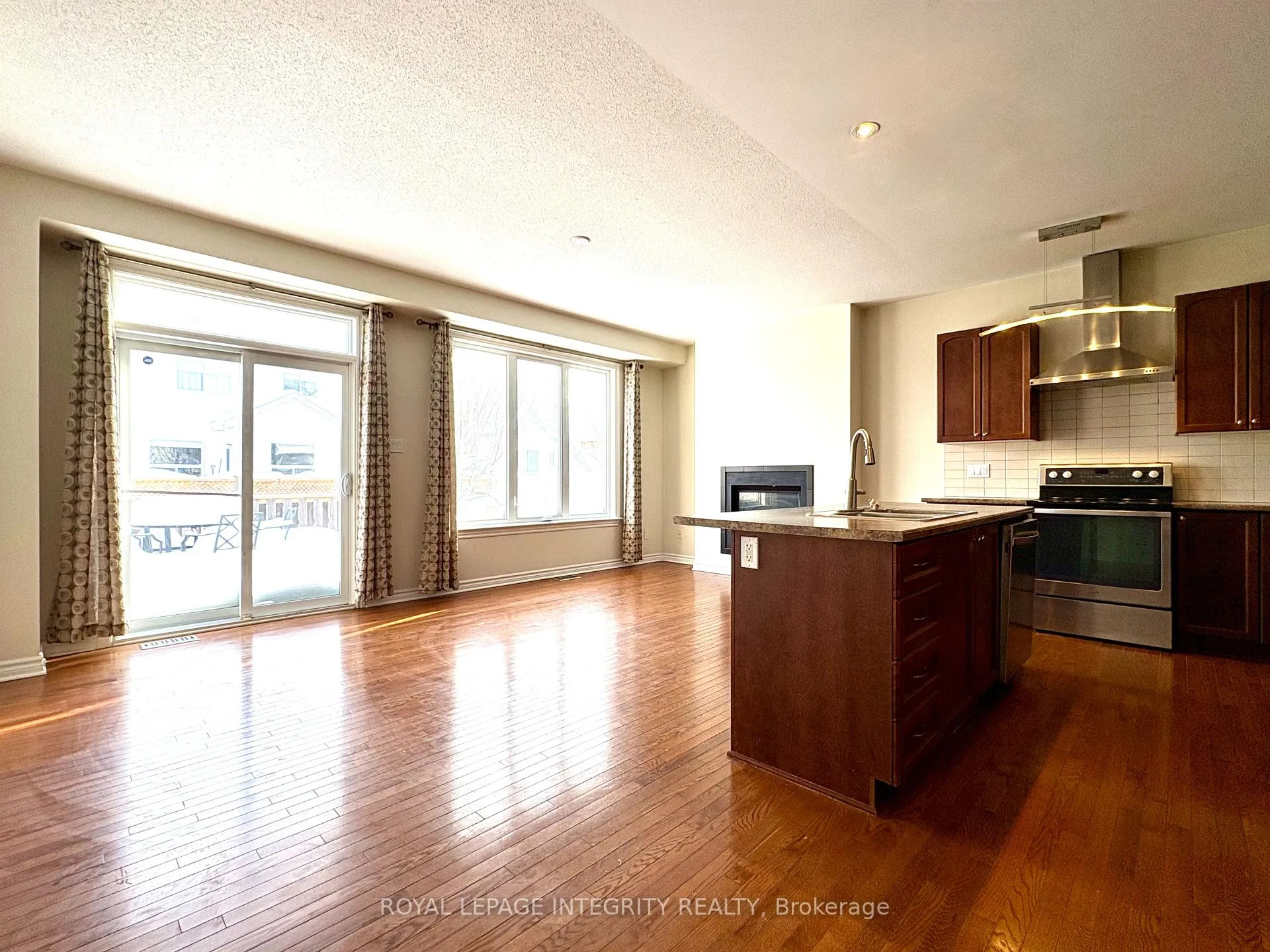 Photo 9 of 154 Highbury Park Drive, Ottawa, Barrhaven - Longfields — HOMEH