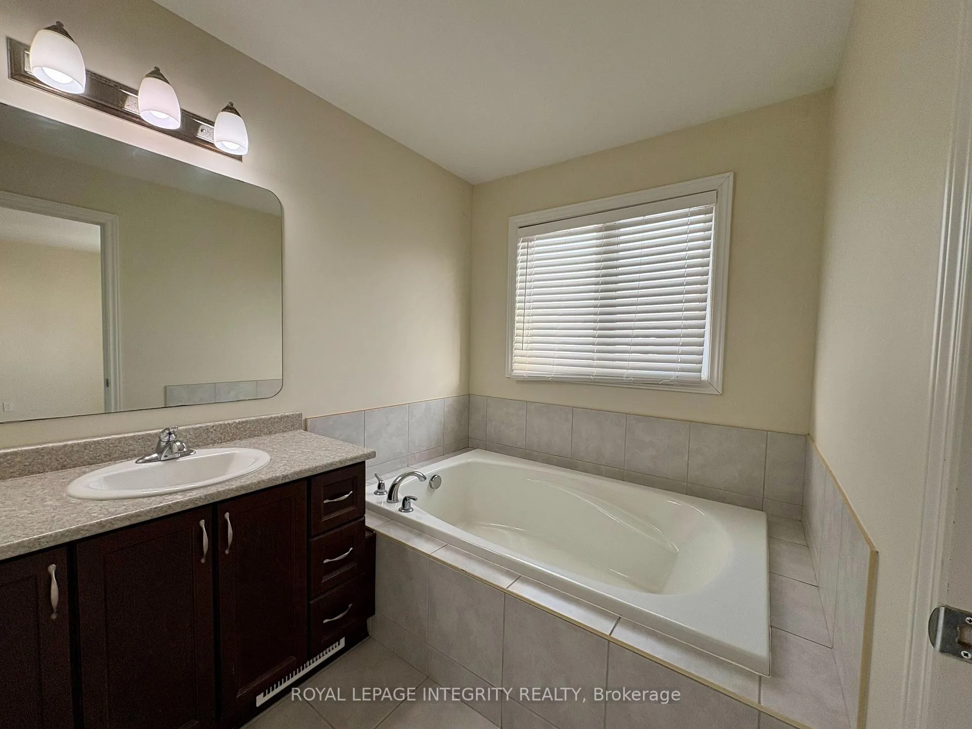 Photo 18 of 154 Highbury Park Drive, Ottawa, Barrhaven - Longfields — HOMEH