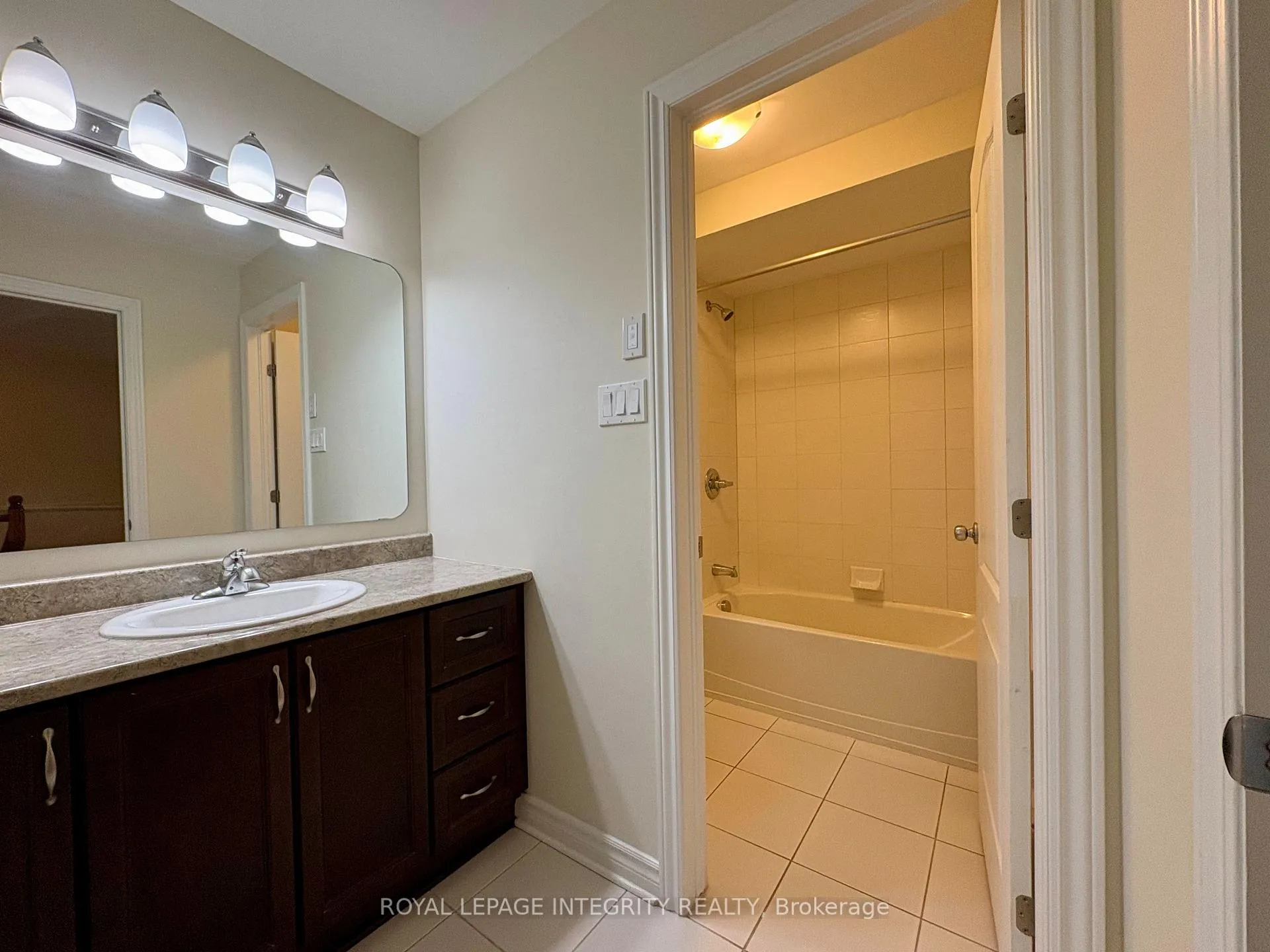 Photo 32 of 154 Highbury Park Drive, Ottawa, Barrhaven - Longfields — HOMEH
