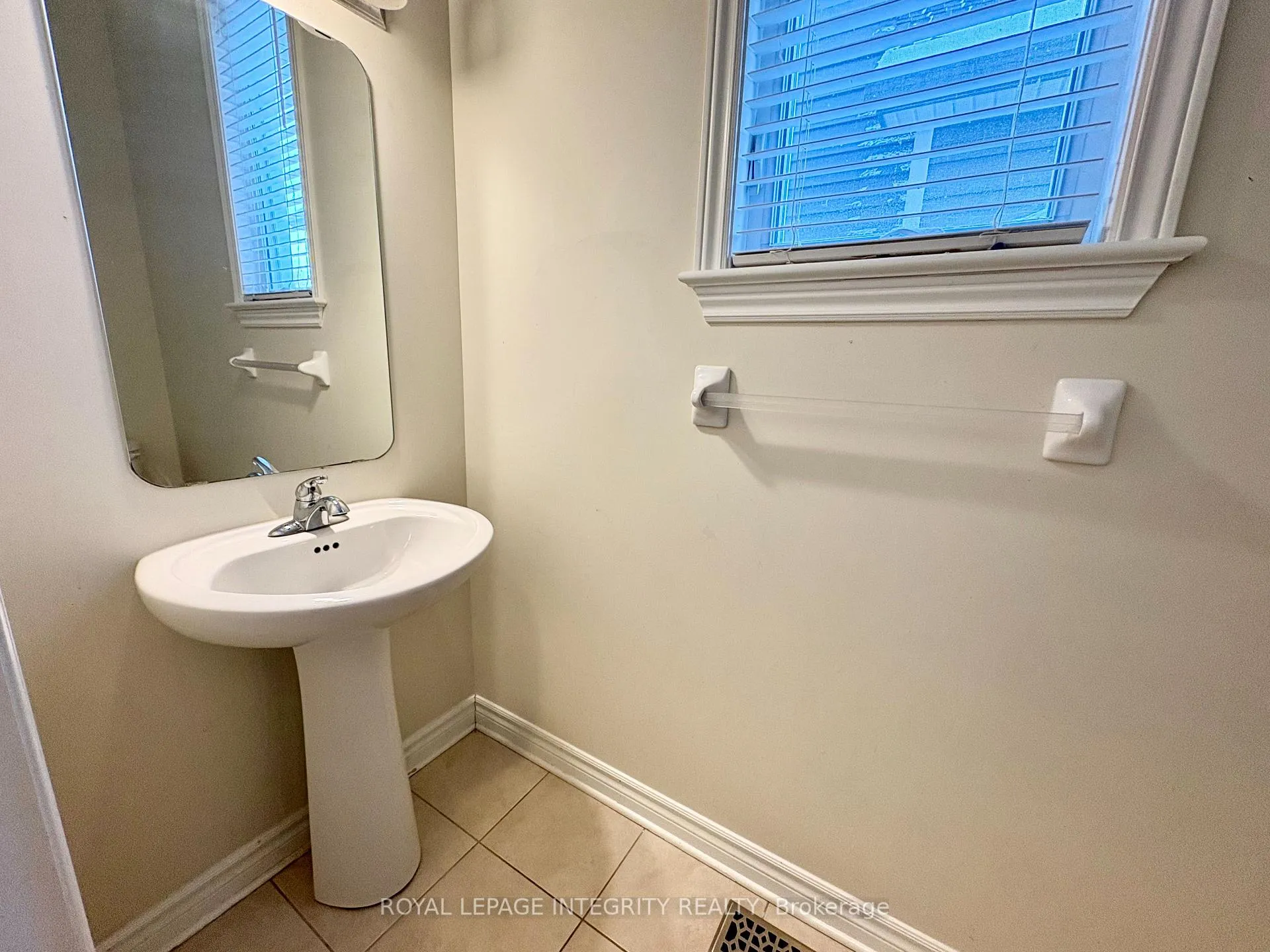 Photo 35 of 154 Highbury Park Drive, Ottawa, Barrhaven - Longfields — HOMEH