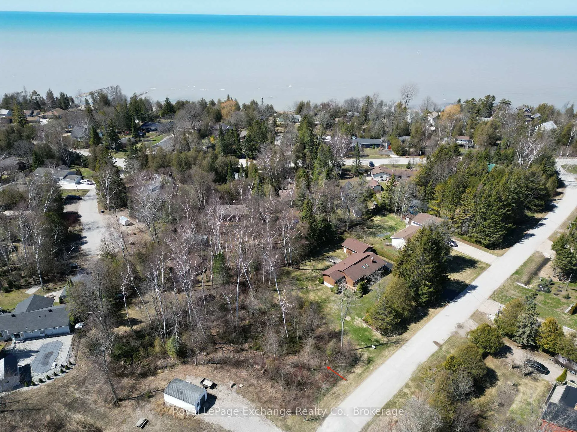 Photo 5 of 321 Tyendinaga Road, Huron-Kinloss — HOMEH