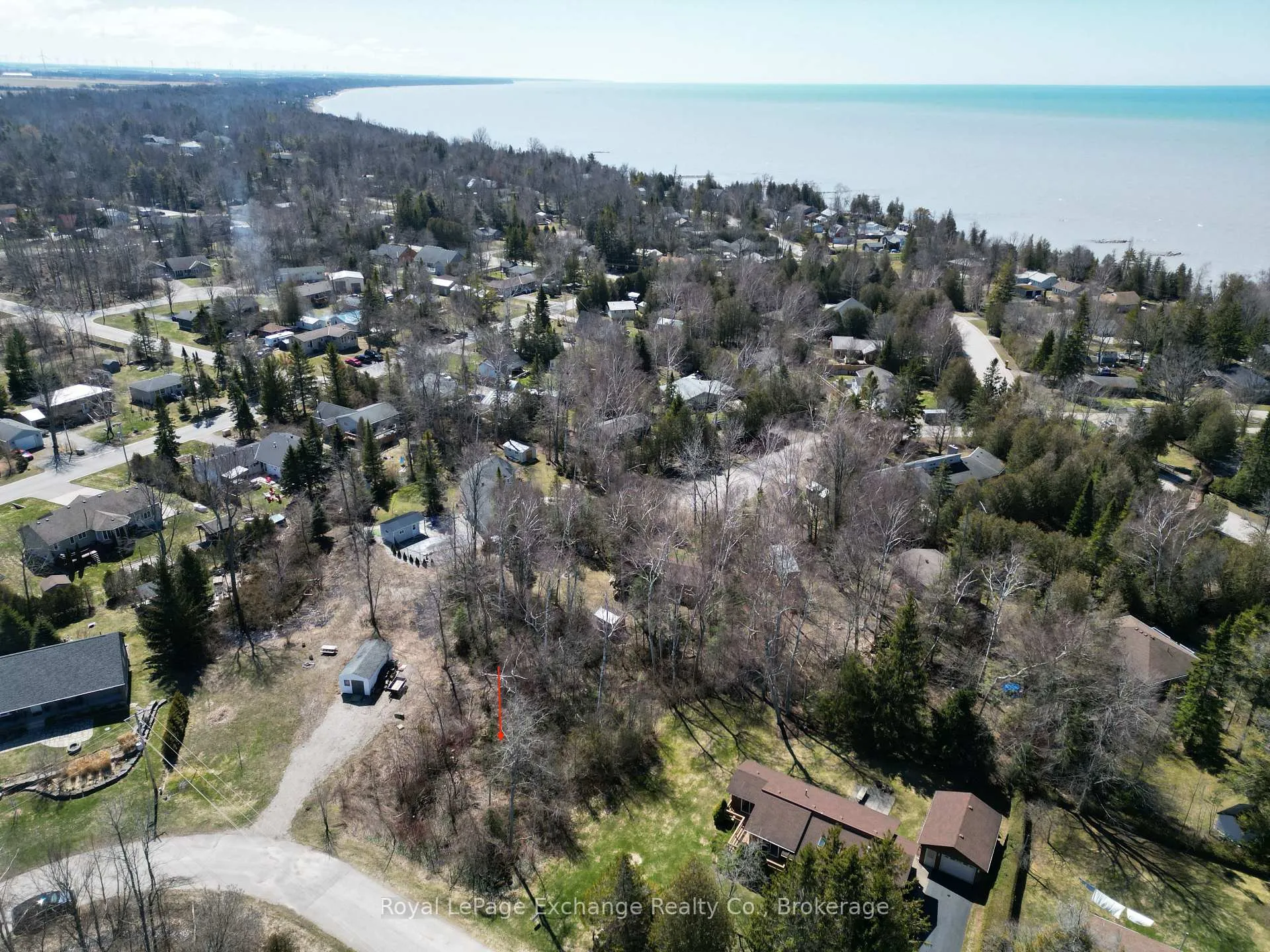 Photo 6 of 321 Tyendinaga Road, Huron-Kinloss — HOMEH