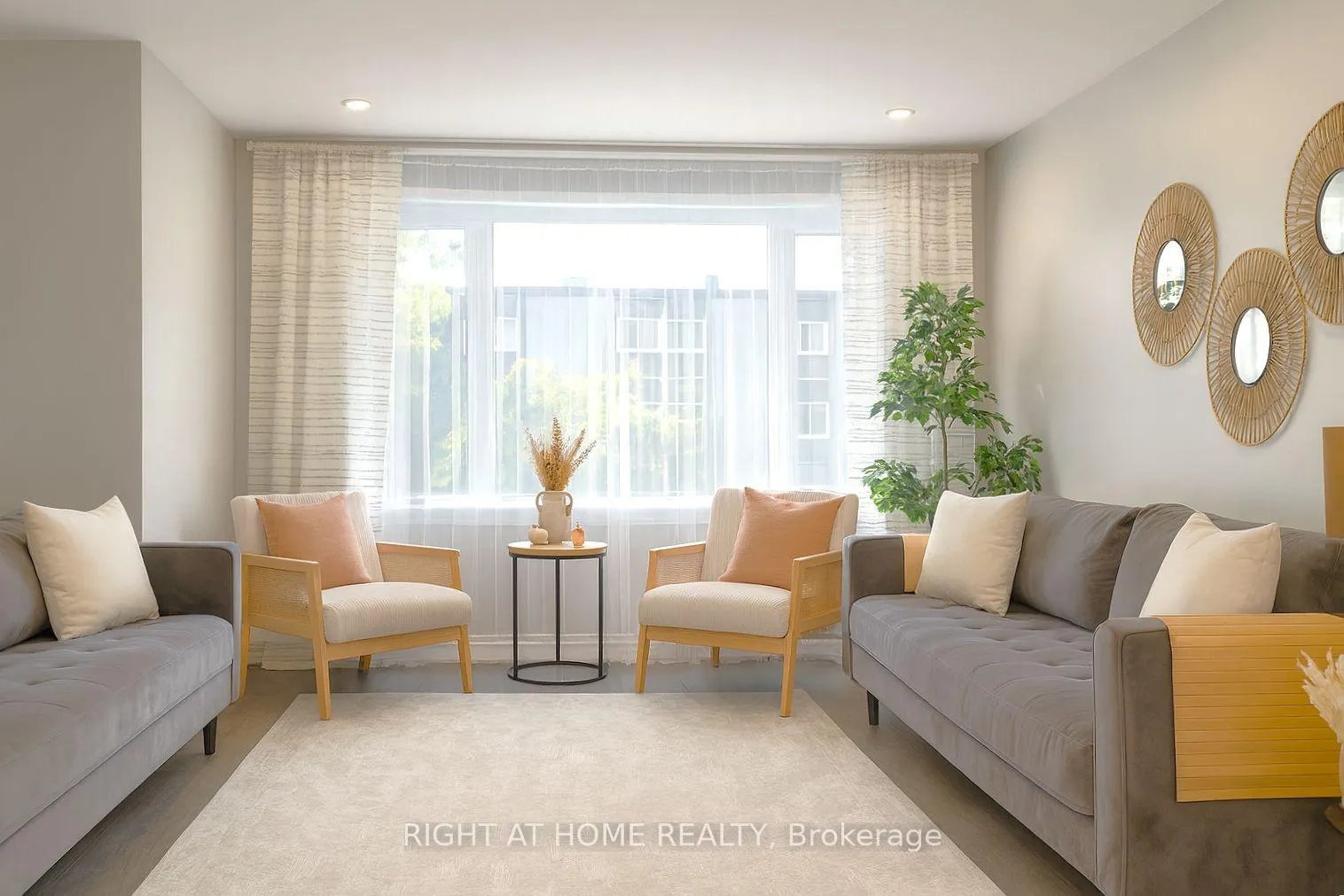 Photo 5 of 347 Zephyr Avenue, Ottawa, Britannia — HOMEH