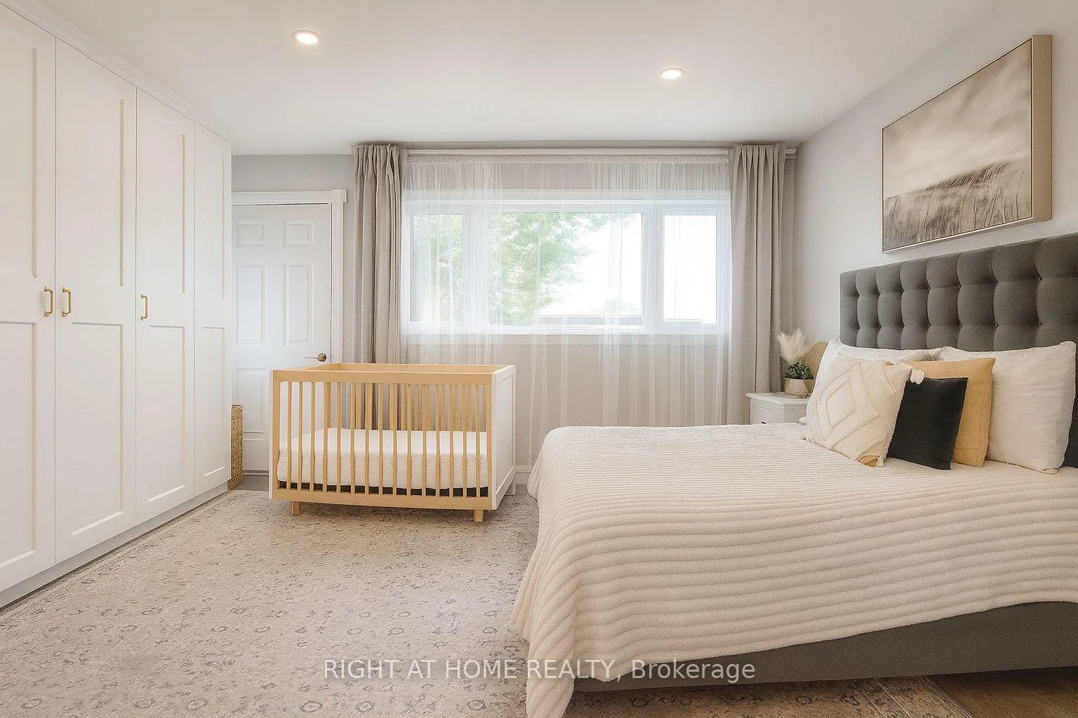Photo 13 of 347 Zephyr Avenue, Ottawa, Britannia — HOMEH