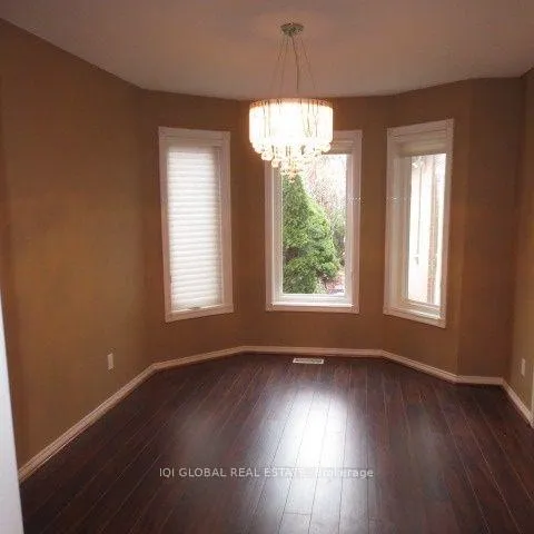 Photo 9 of 33 Dewberry Drive, Markham, Middlefield — HOMEH