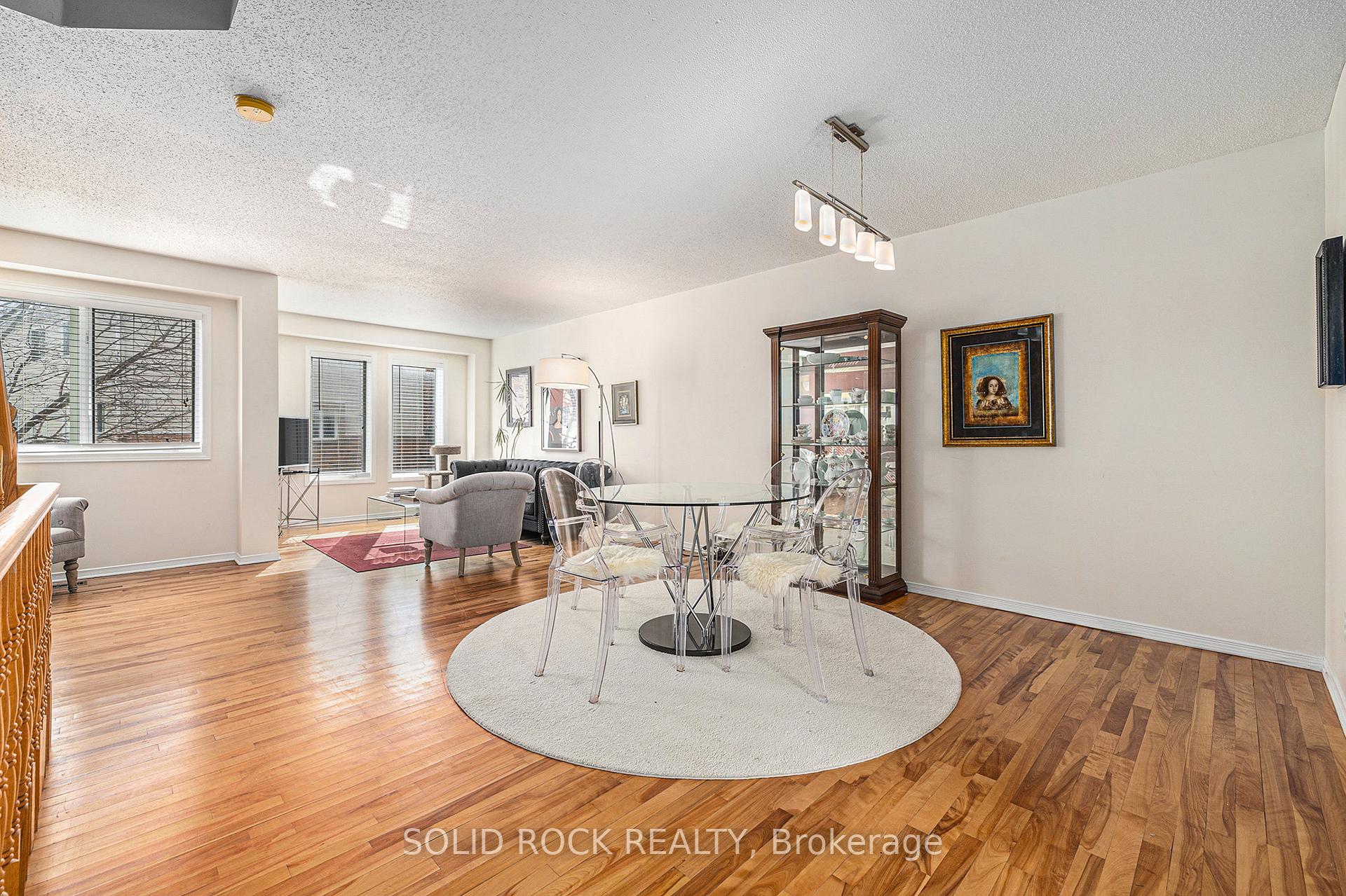 Photo 6 of 25 Drayton, Ottawa, CFB Rockcliffe and Area — HOMEH