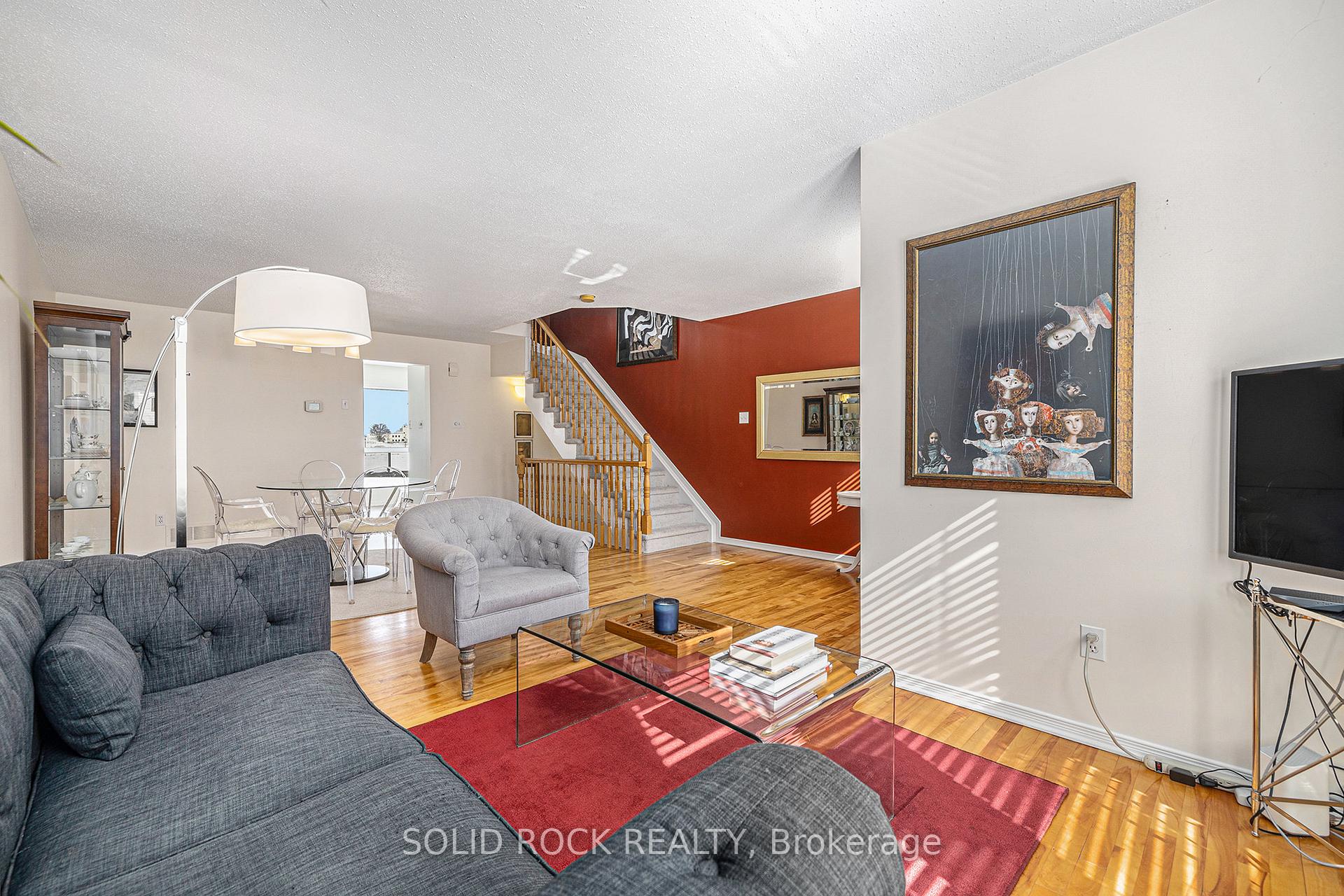 Photo 12 of 25 Drayton, Ottawa, CFB Rockcliffe and Area — HOMEH