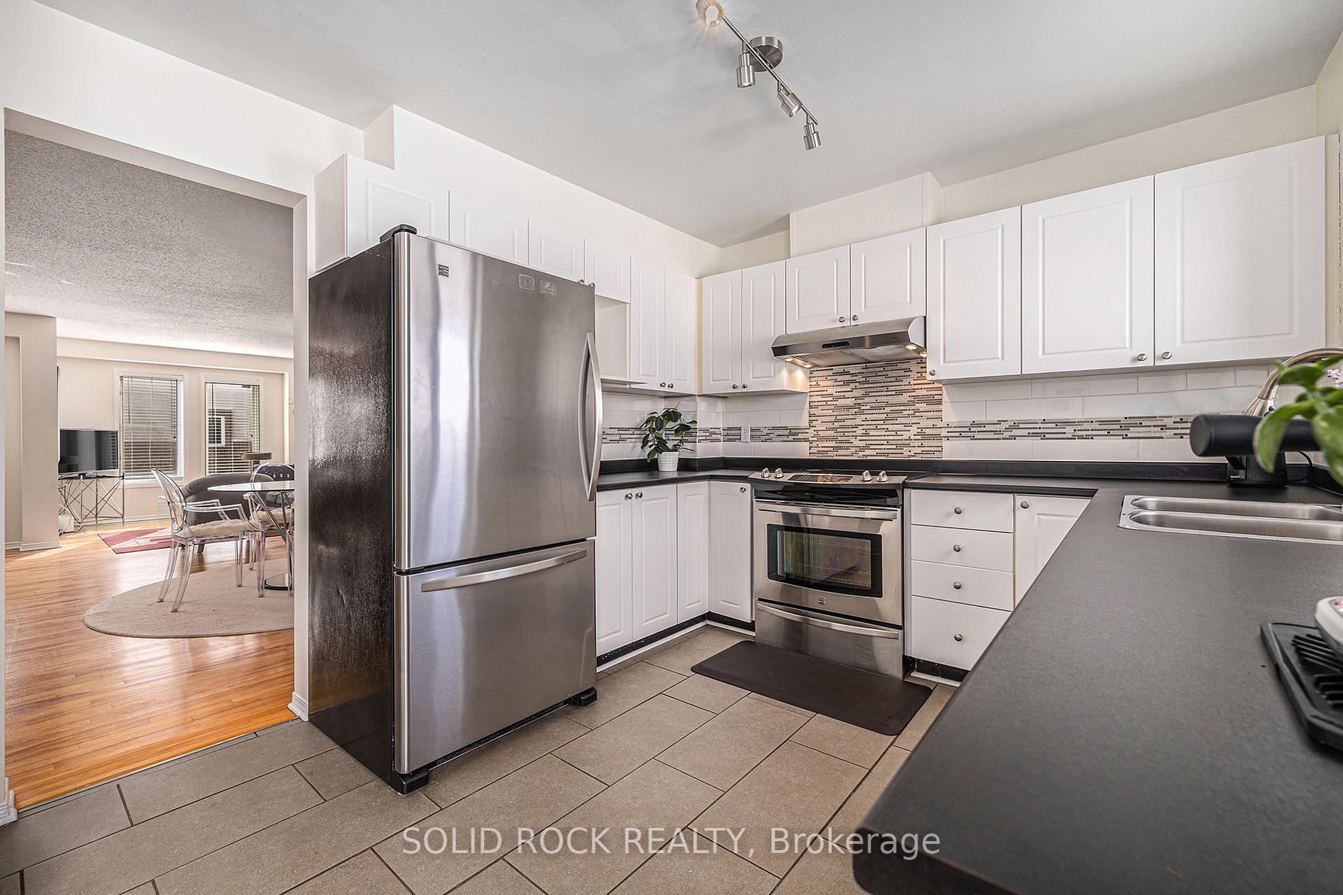 Photo 15 of 25 Drayton, Ottawa, CFB Rockcliffe and Area — HOMEH