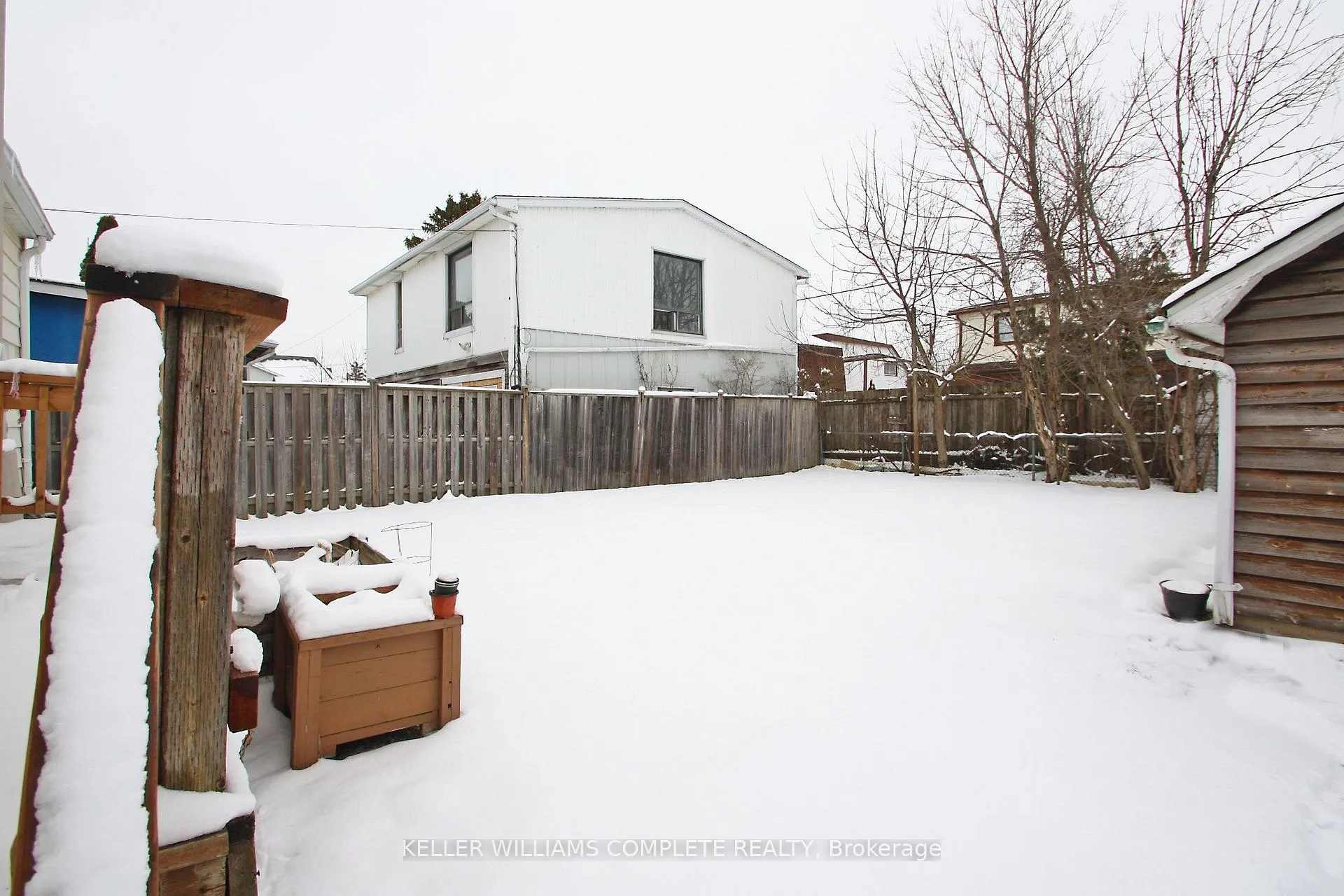 Photo 16 of Unit 1, 475 Harriet Street, Welland, Lincoln/Crowland — HOMEH