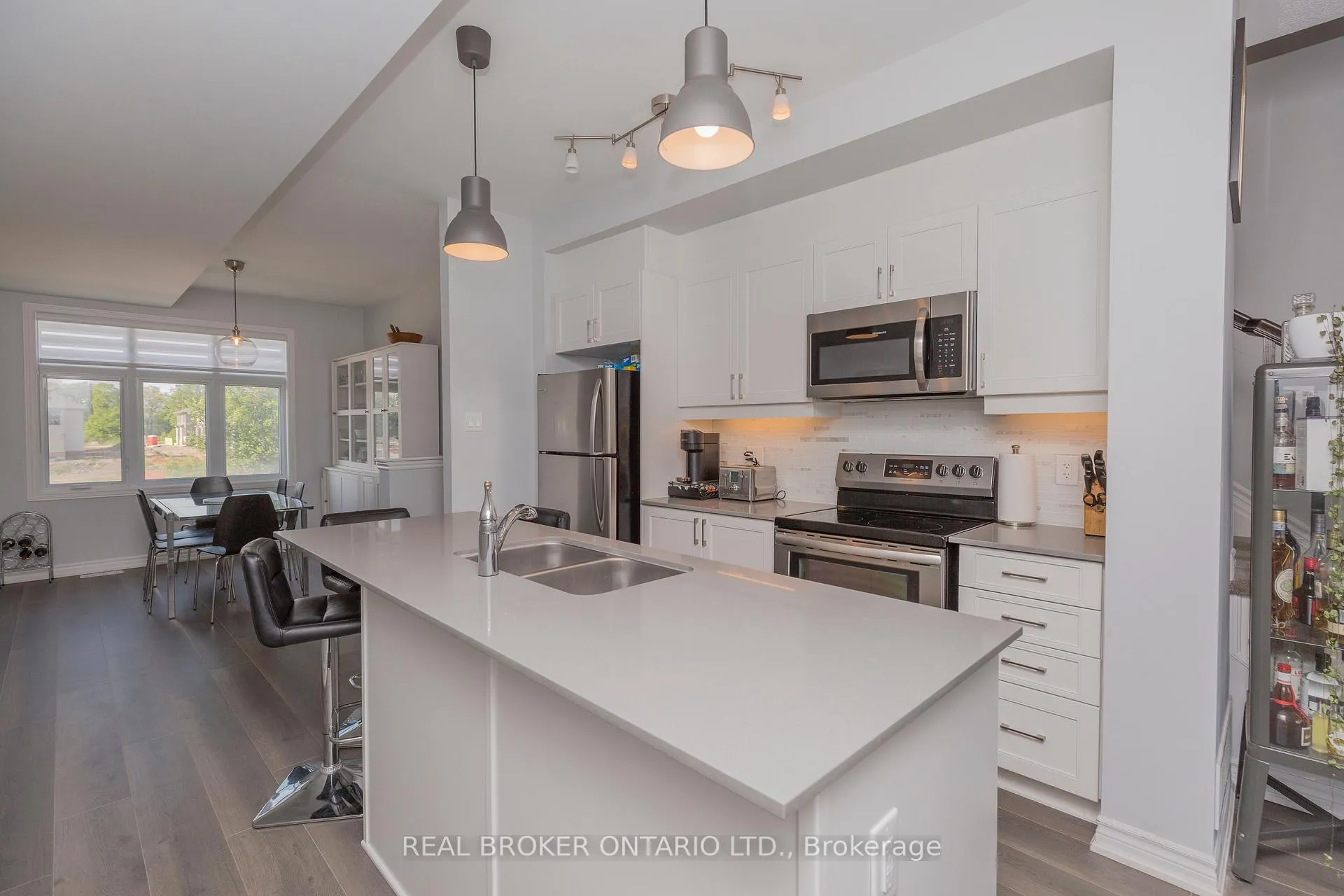 Photo 12 of 1434 Hemlock Road, Ottawa, CFB Rockcliffe and Area — HOMEH