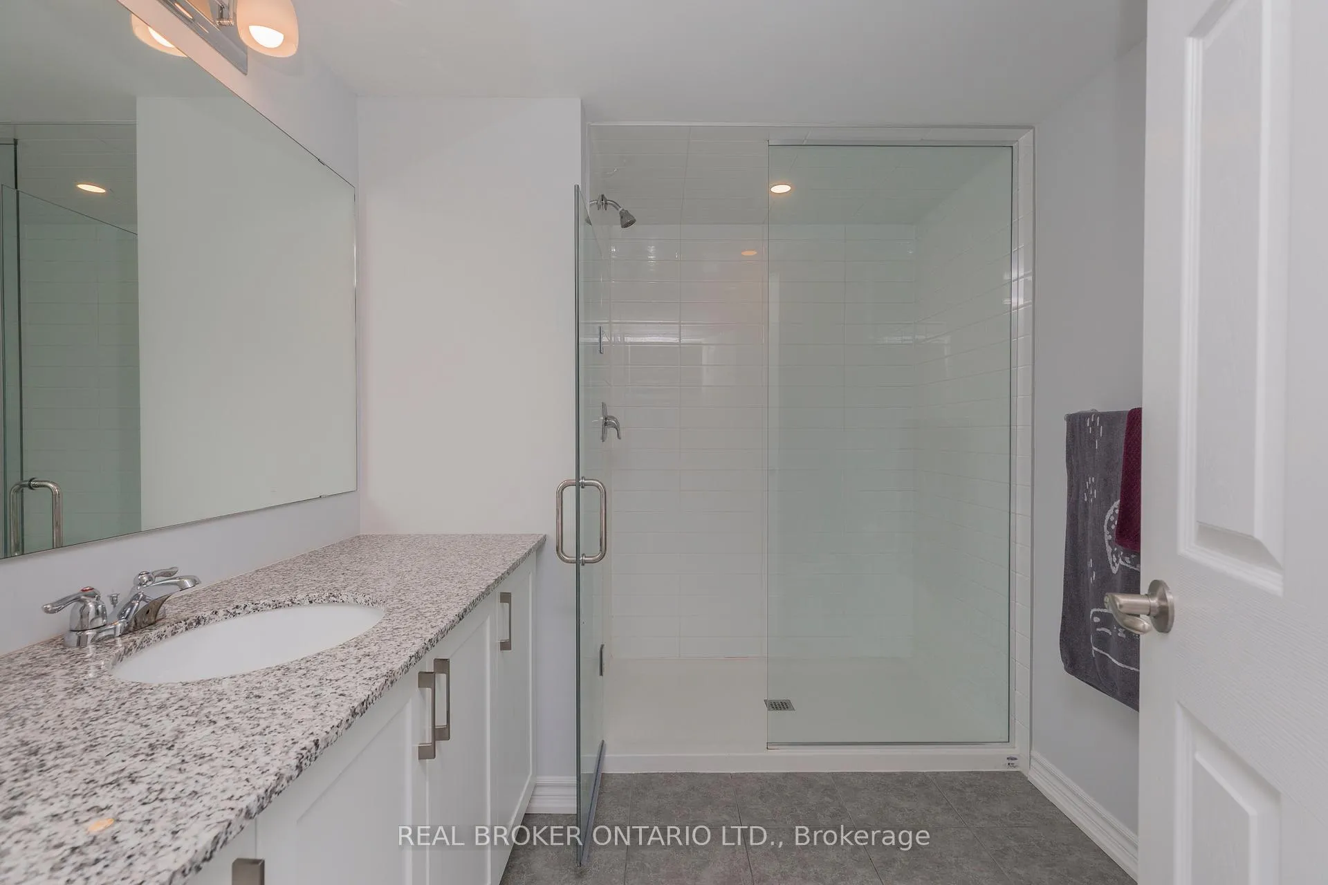 Photo 25 of 1434 Hemlock Road, Ottawa, CFB Rockcliffe and Area — HOMEH