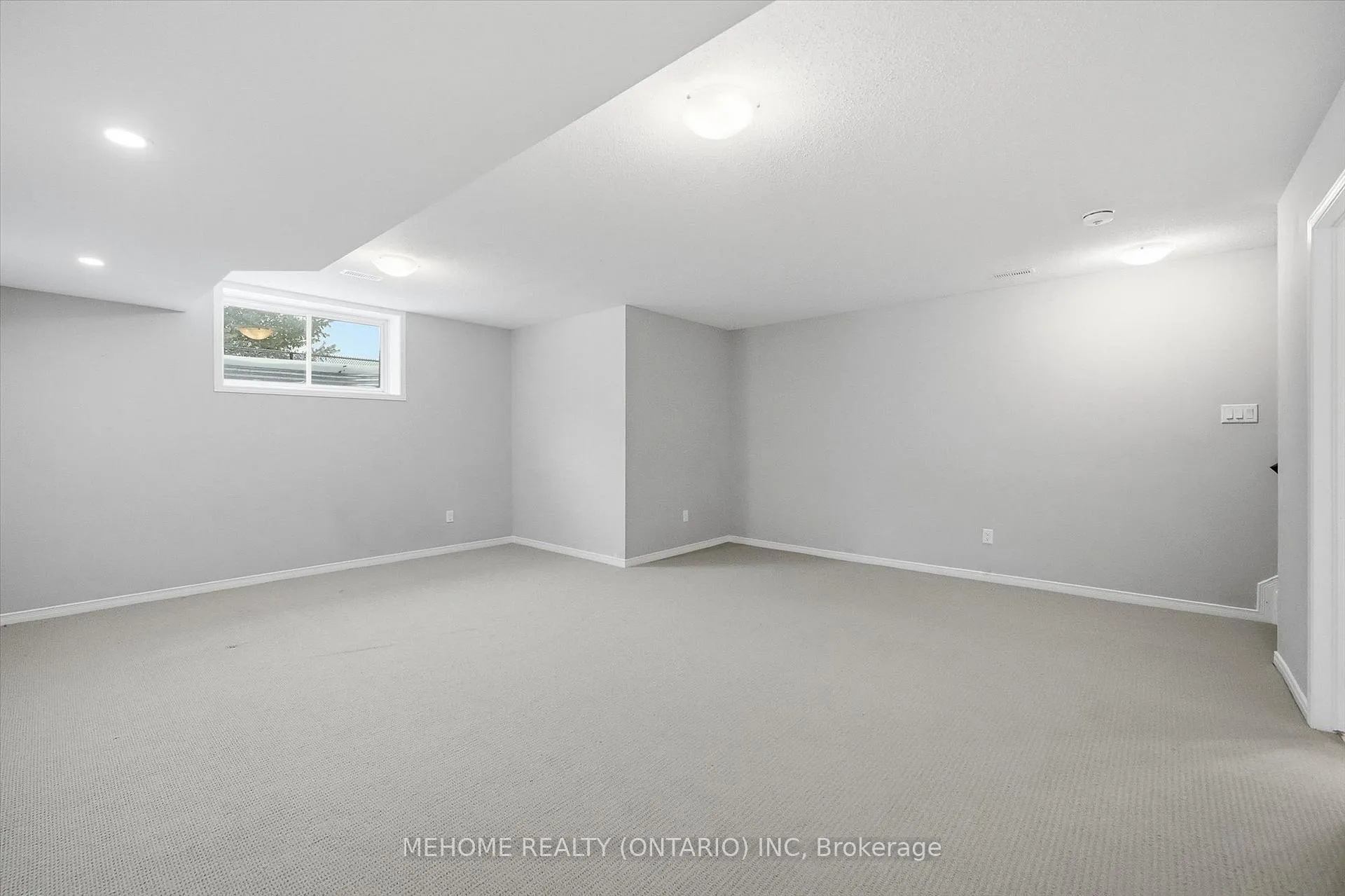 Photo 29 of 204 Tapadero Avenue, Ottawa, Kanata - Emerald Meadows/Trailwest — HOMEH