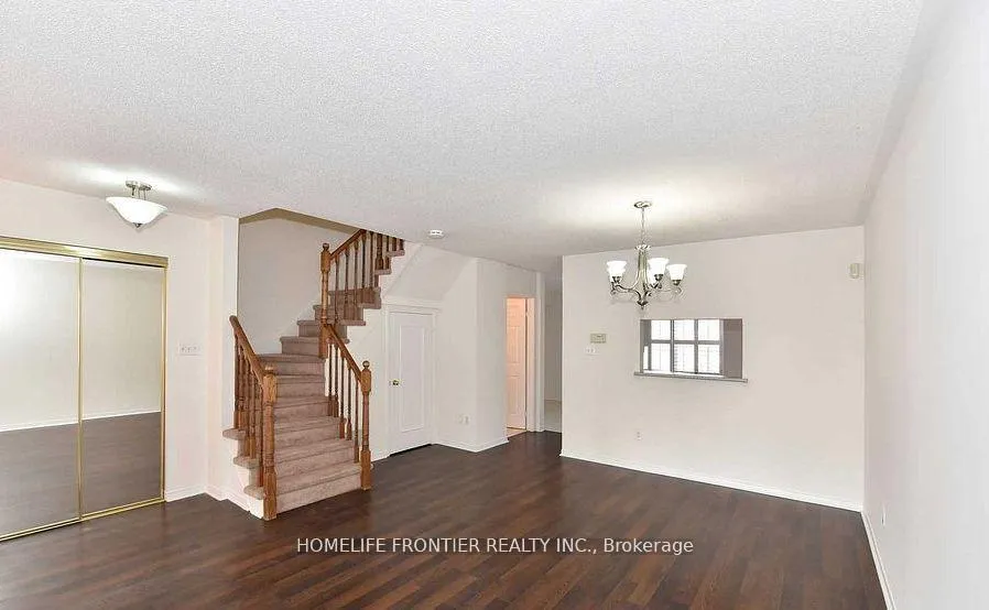 Photo 3 of 2C Leaside Park Drive, Toronto, Thorncliffe Park — HOMEH