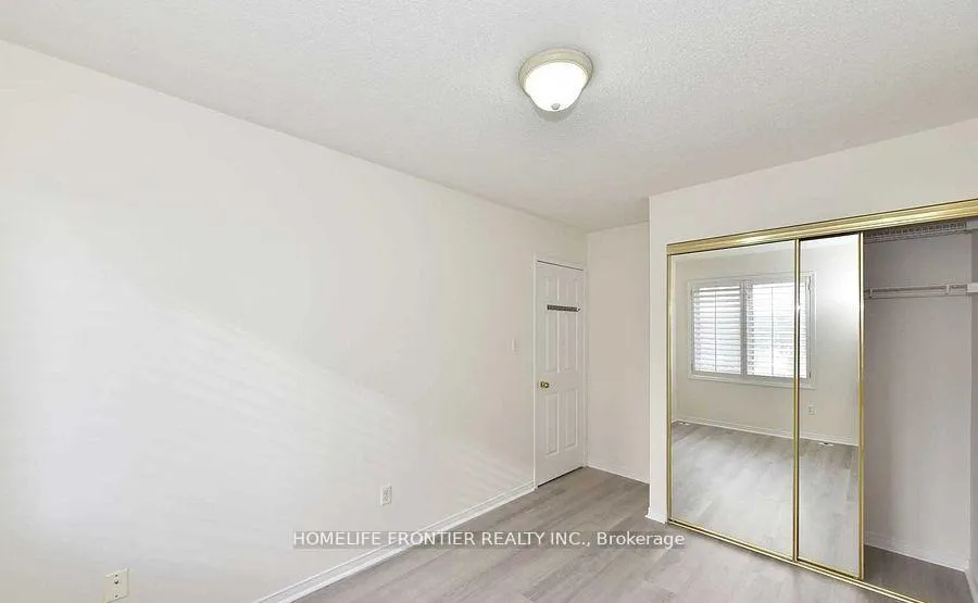 Photo 14 of 2C Leaside Park Drive, Toronto, Thorncliffe Park — HOMEH