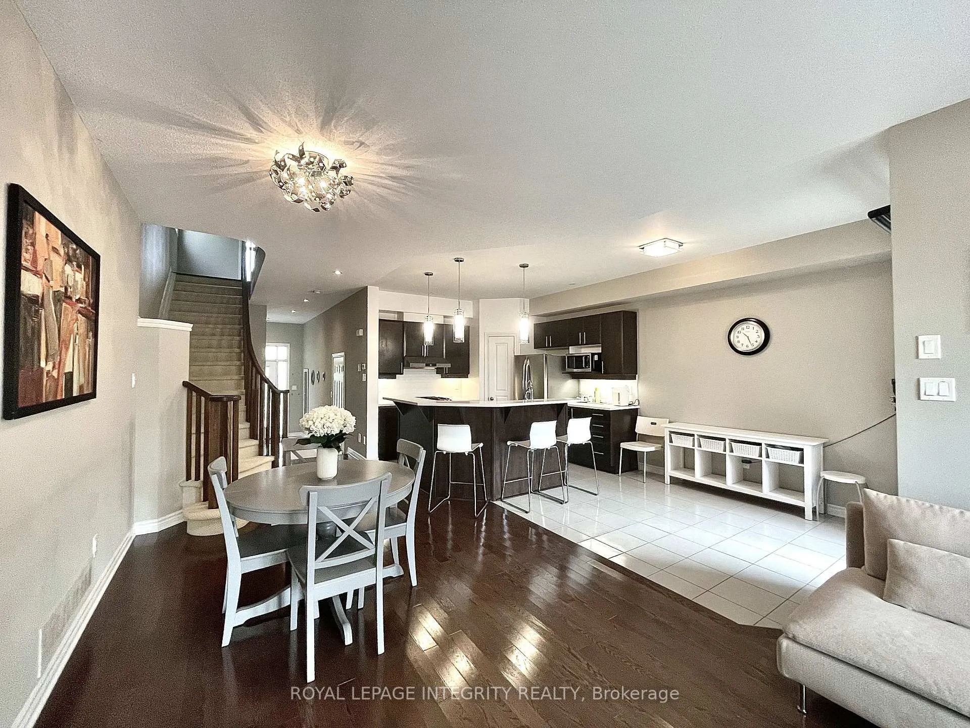 Photo 4 of 616 Whitecliffs Avenue, Ottawa, Riverside South — HOMEH