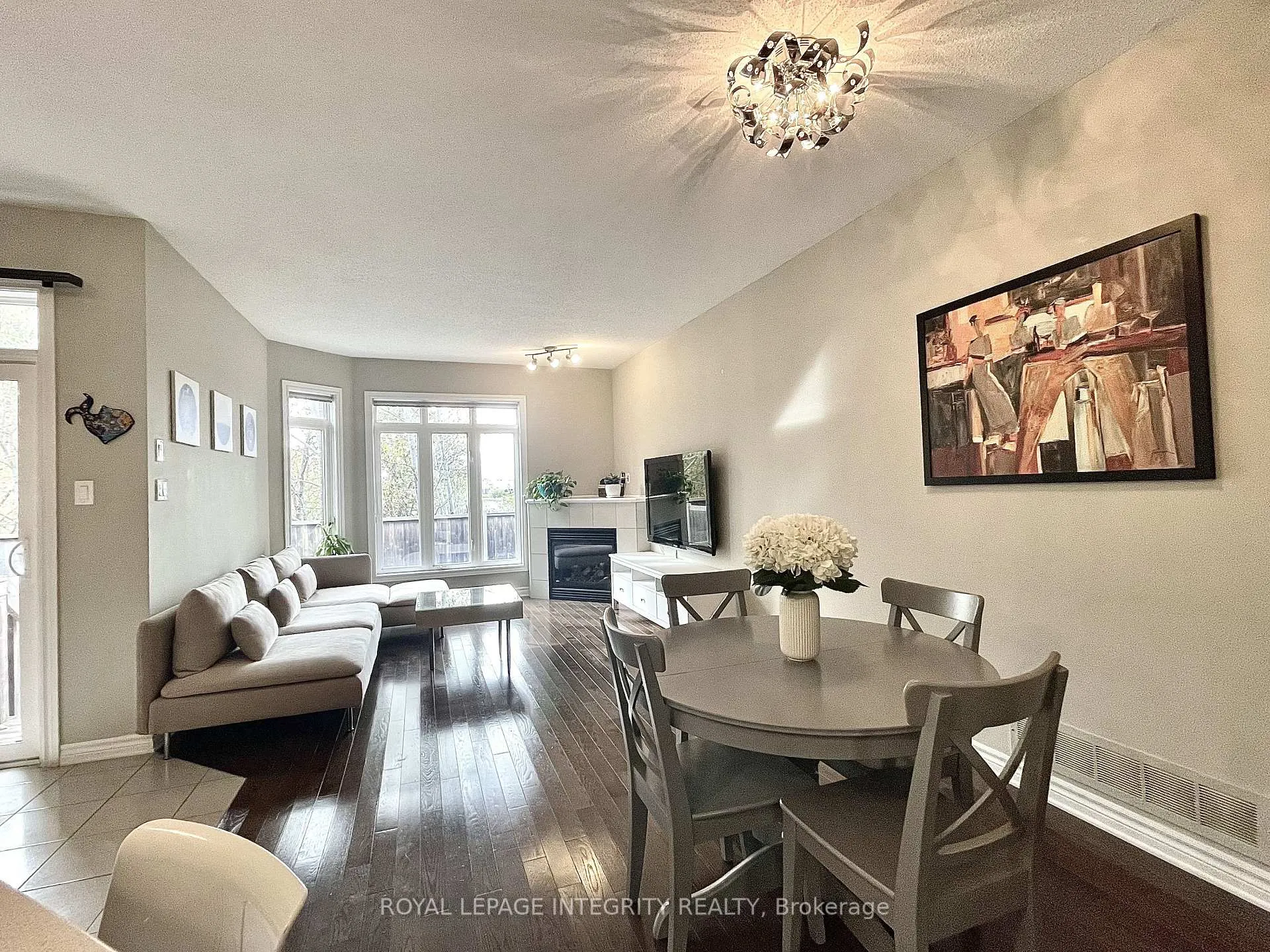 Photo 5 of 616 Whitecliffs Avenue, Ottawa, Riverside South — HOMEH