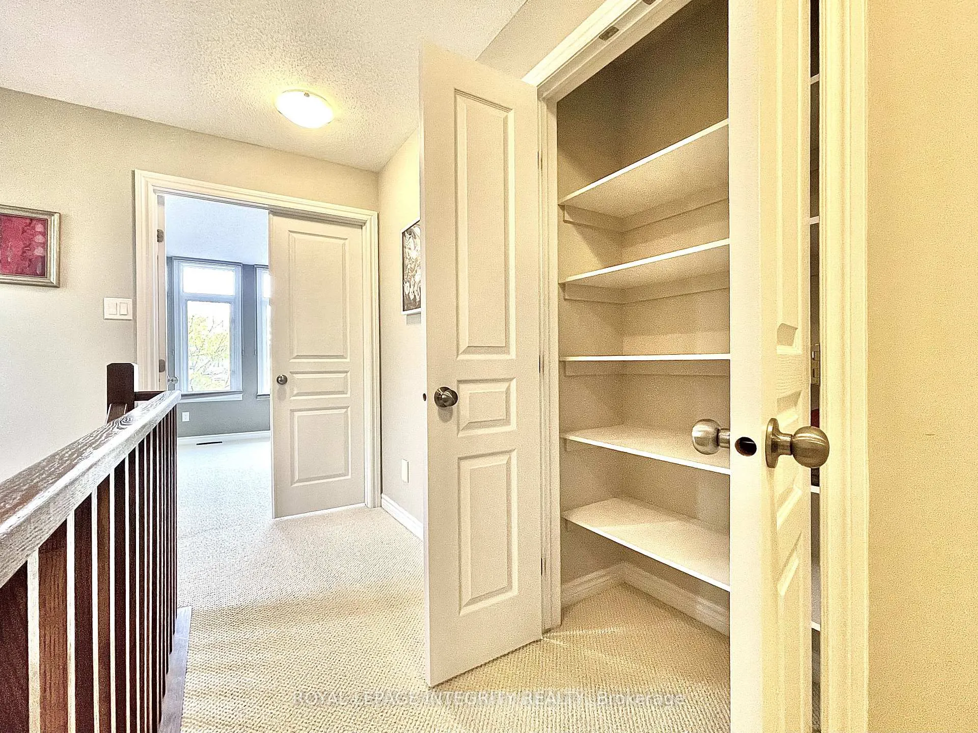 Photo 18 of 616 Whitecliffs Avenue, Ottawa, Riverside South — HOMEH