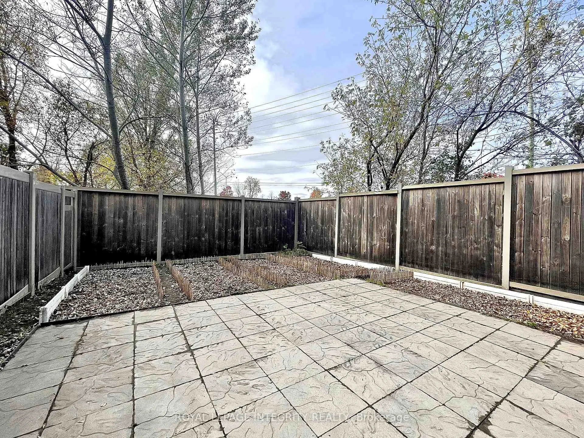 Photo 28 of 616 Whitecliffs Avenue, Ottawa, Riverside South — HOMEH