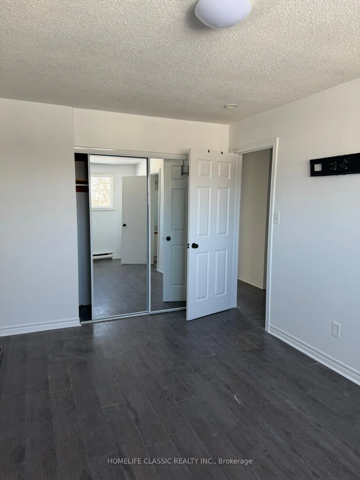 Photo 6 of 1577 Norwill Crescent, Oshawa, Samac — HOMEH